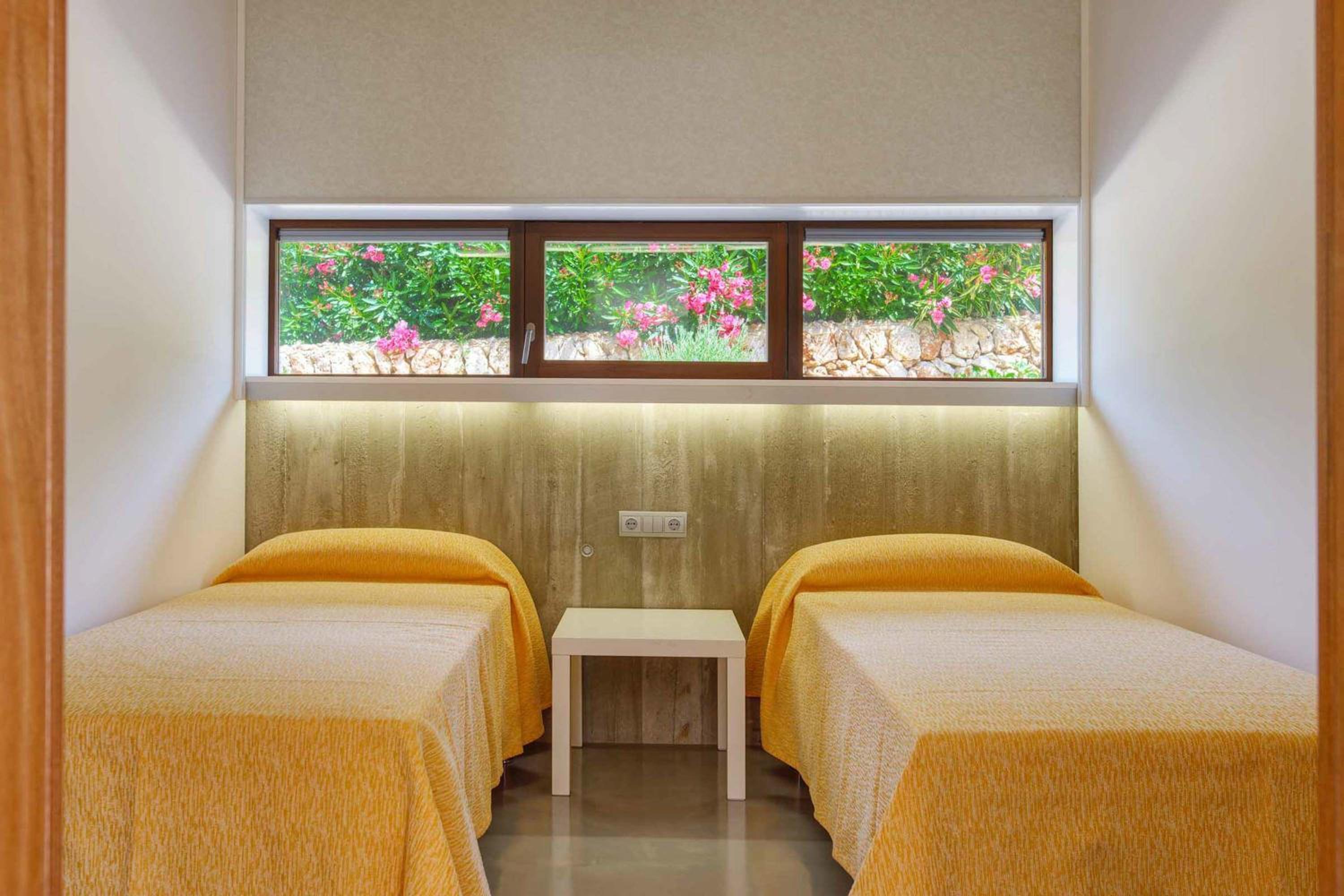Four-Bedroom Villa photo 3