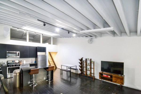 Apartment - Photo 2