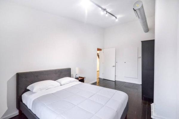 Apartment - Photo 36