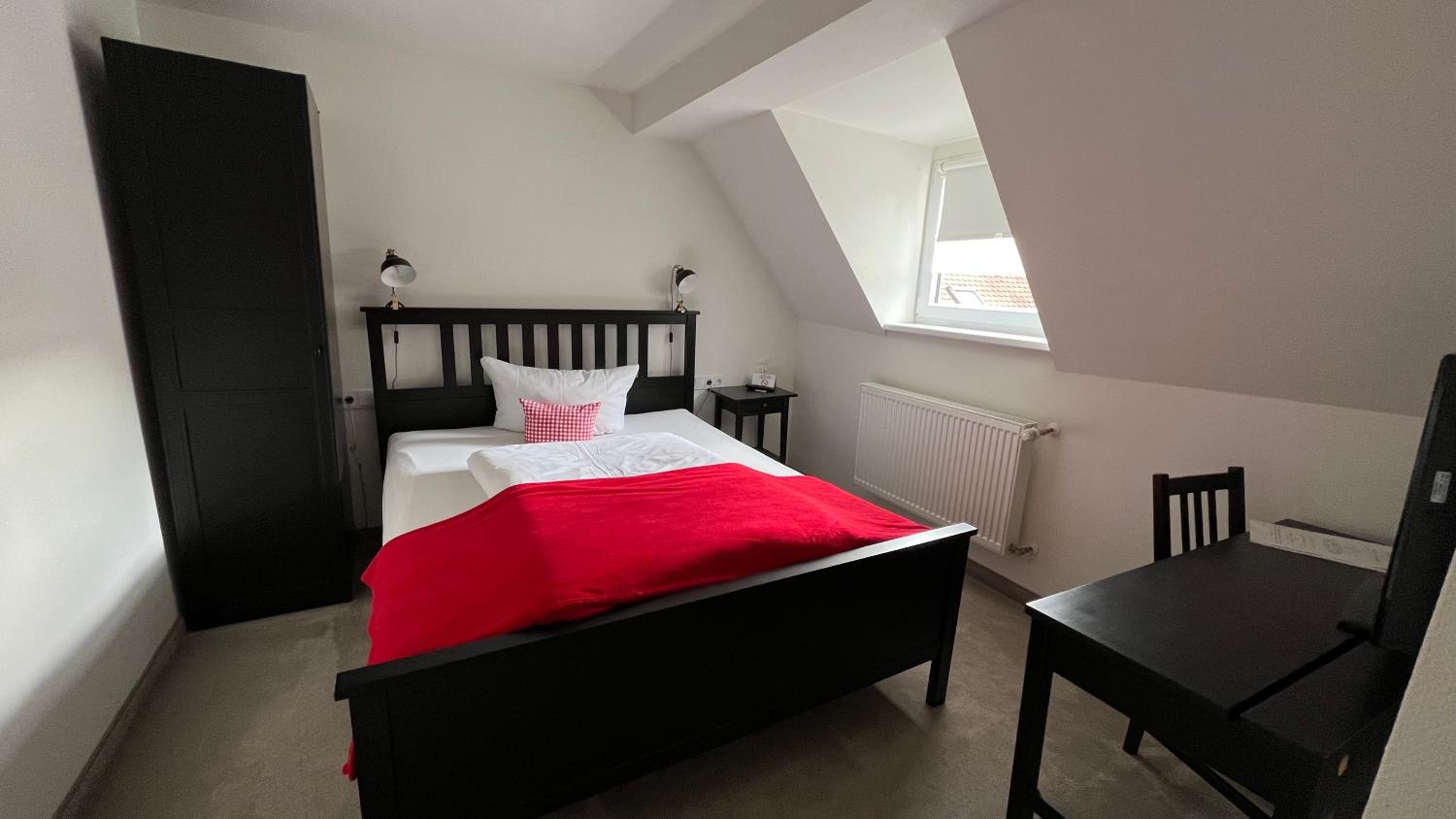 Large Single Room photo 1