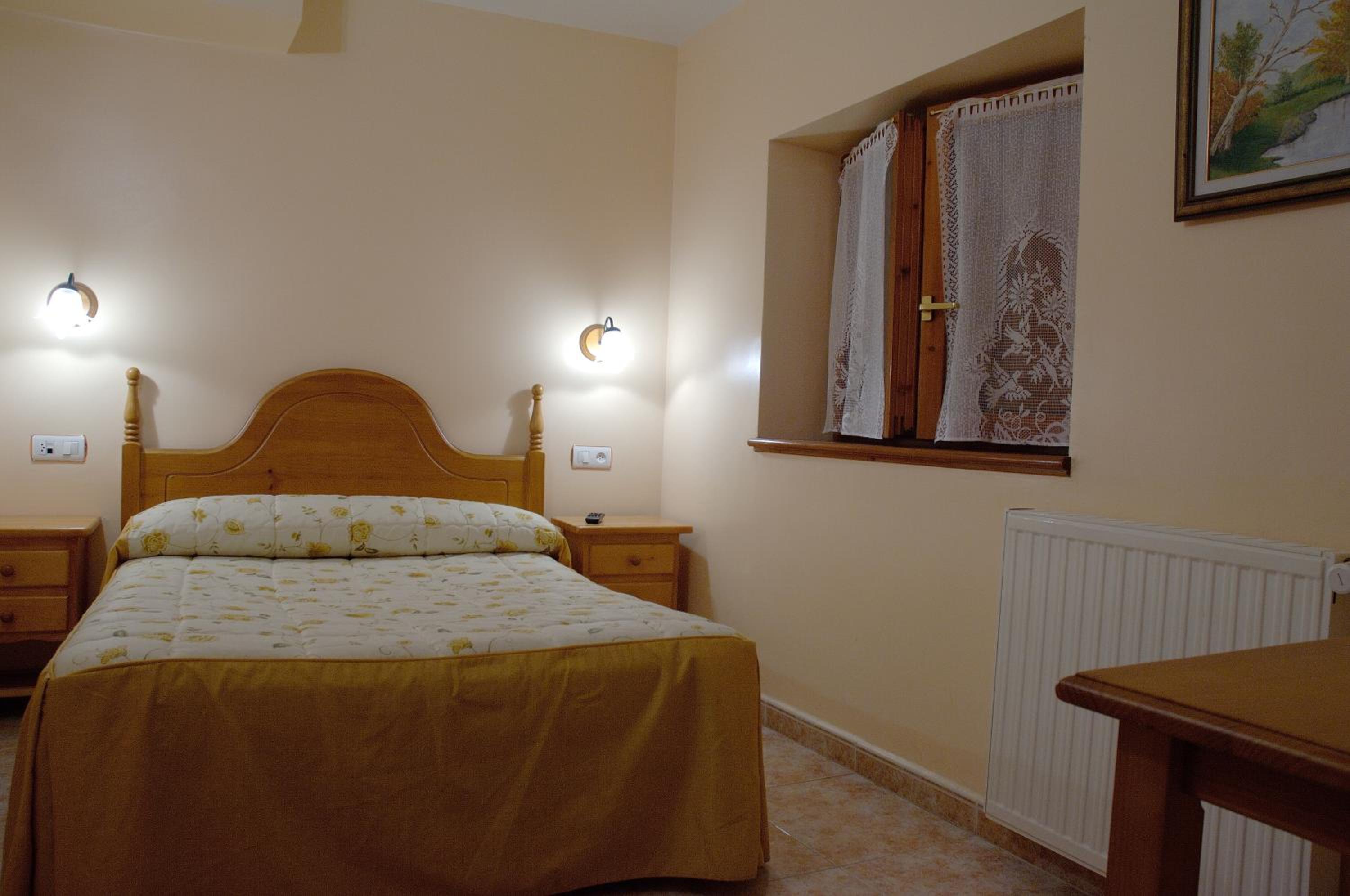 Habitación Doble con Baño Privado