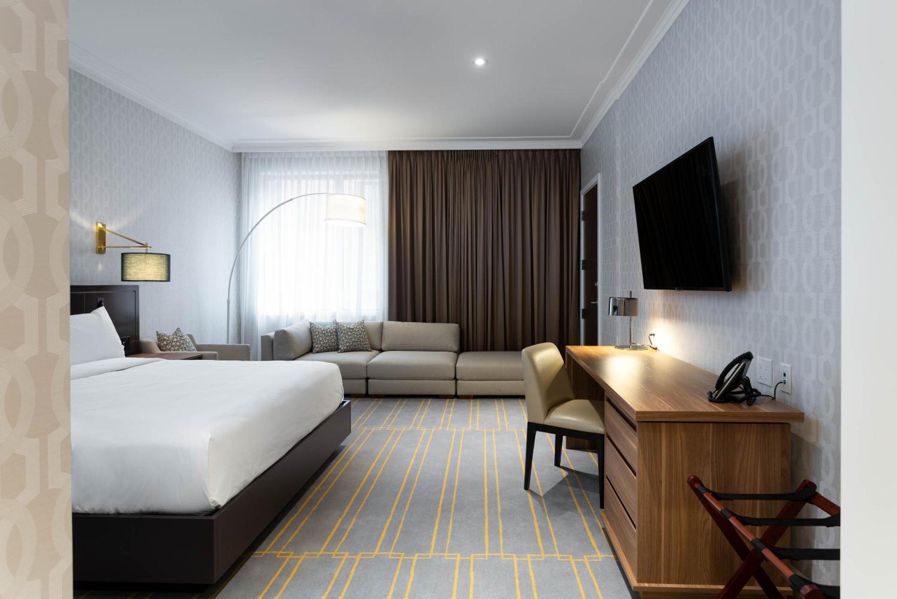 Accessible Room - 1 King Bed