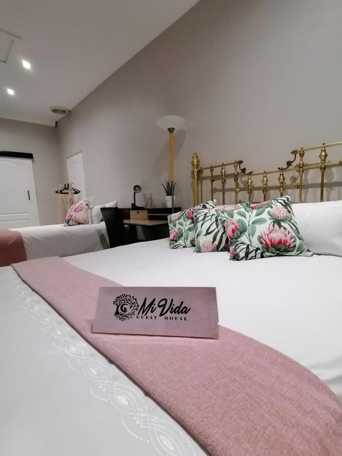 Double or Twin Room with Private Bathroom