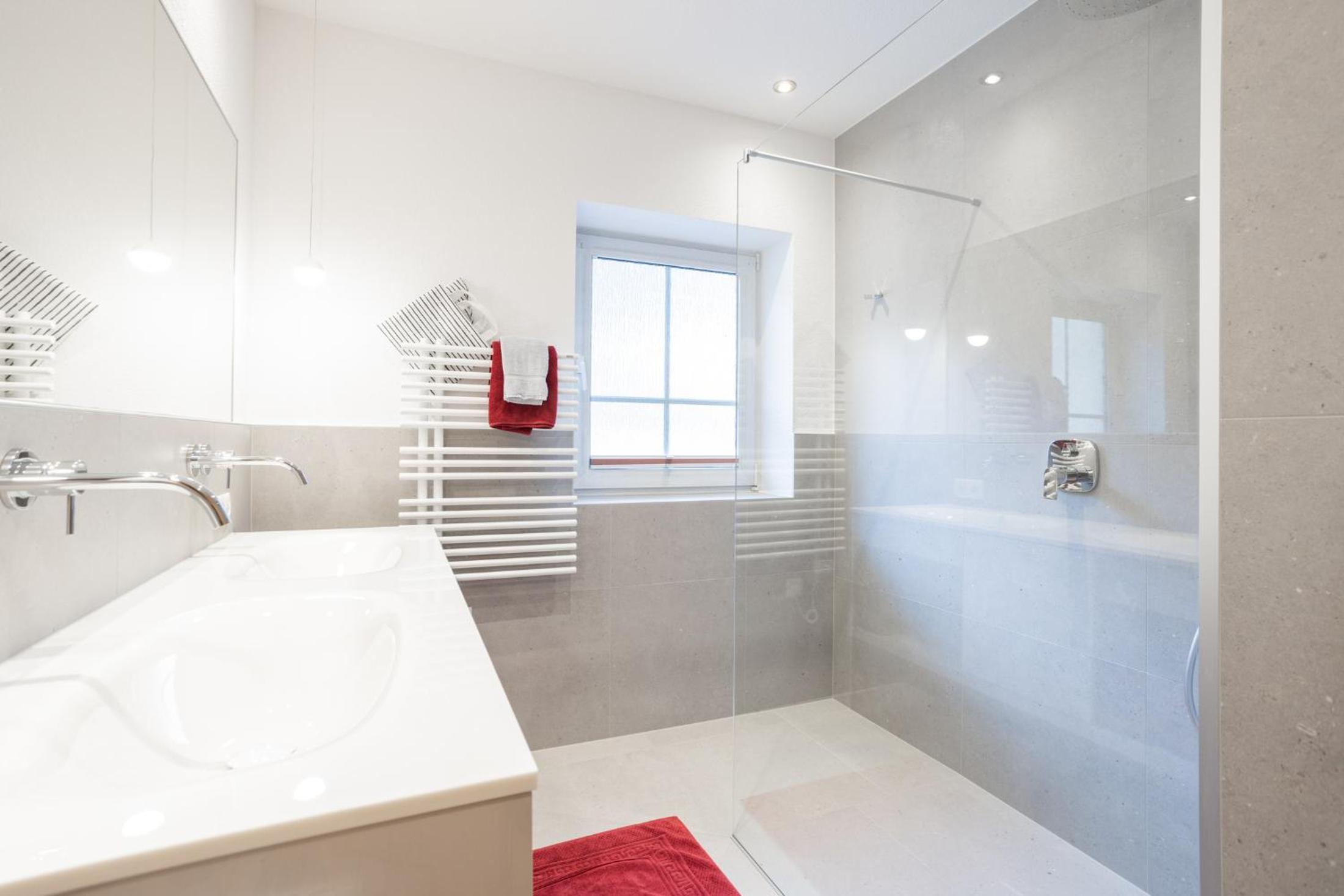 Penthouse-Two Bedroom-Apartment - Photo 9