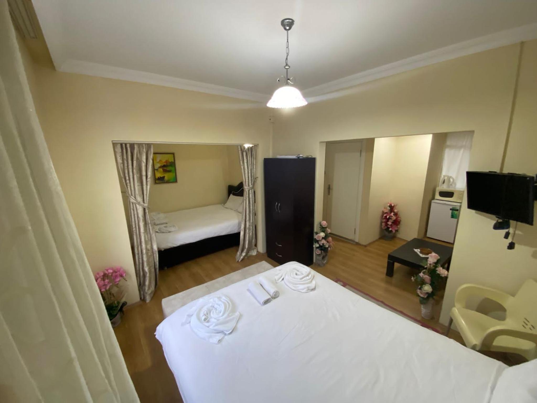 Apartment (4 Adults)