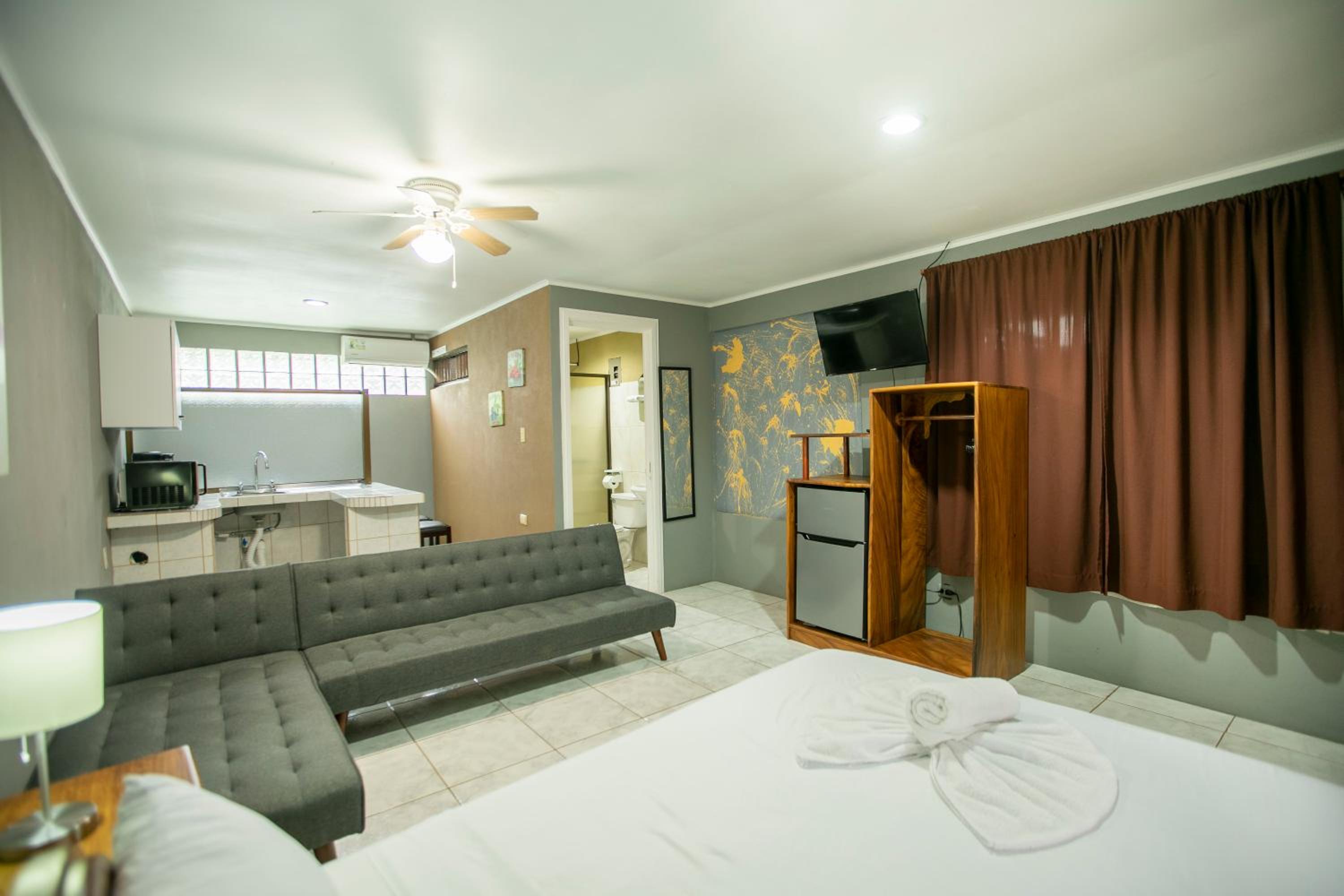 Family Room photo 1