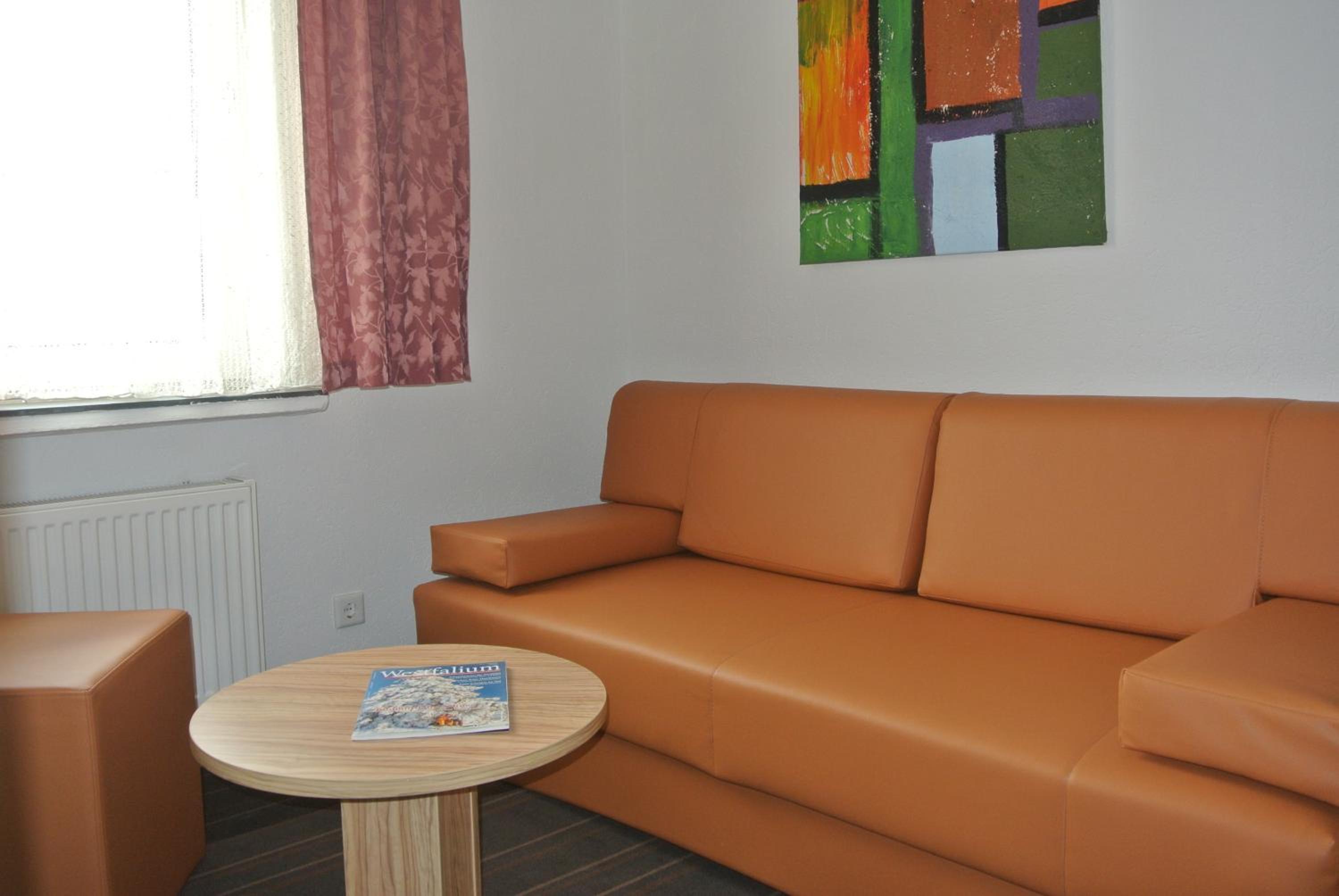 Standard Twin Room with Sofa photo 2