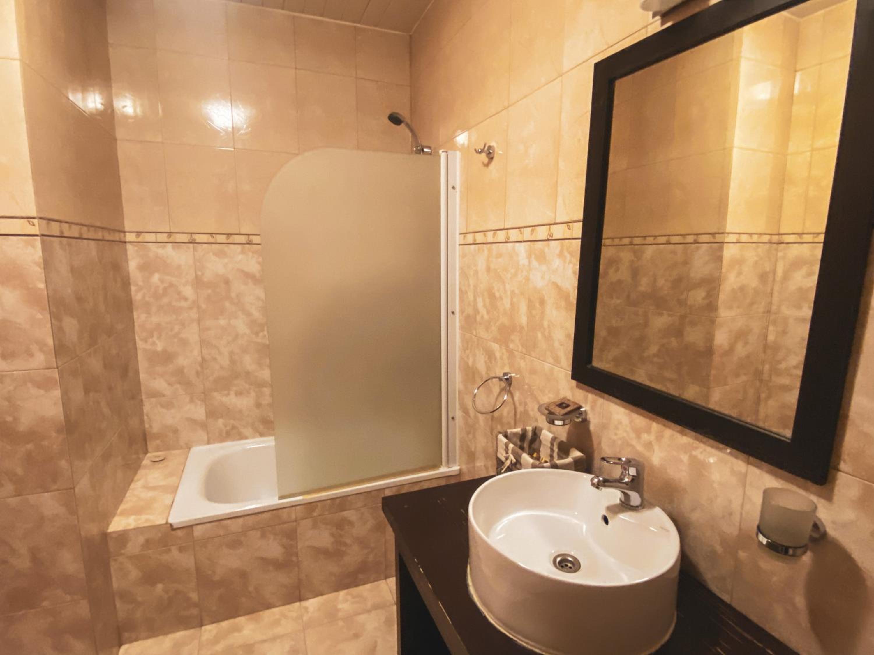 Standard Double/Twin Room photo 3