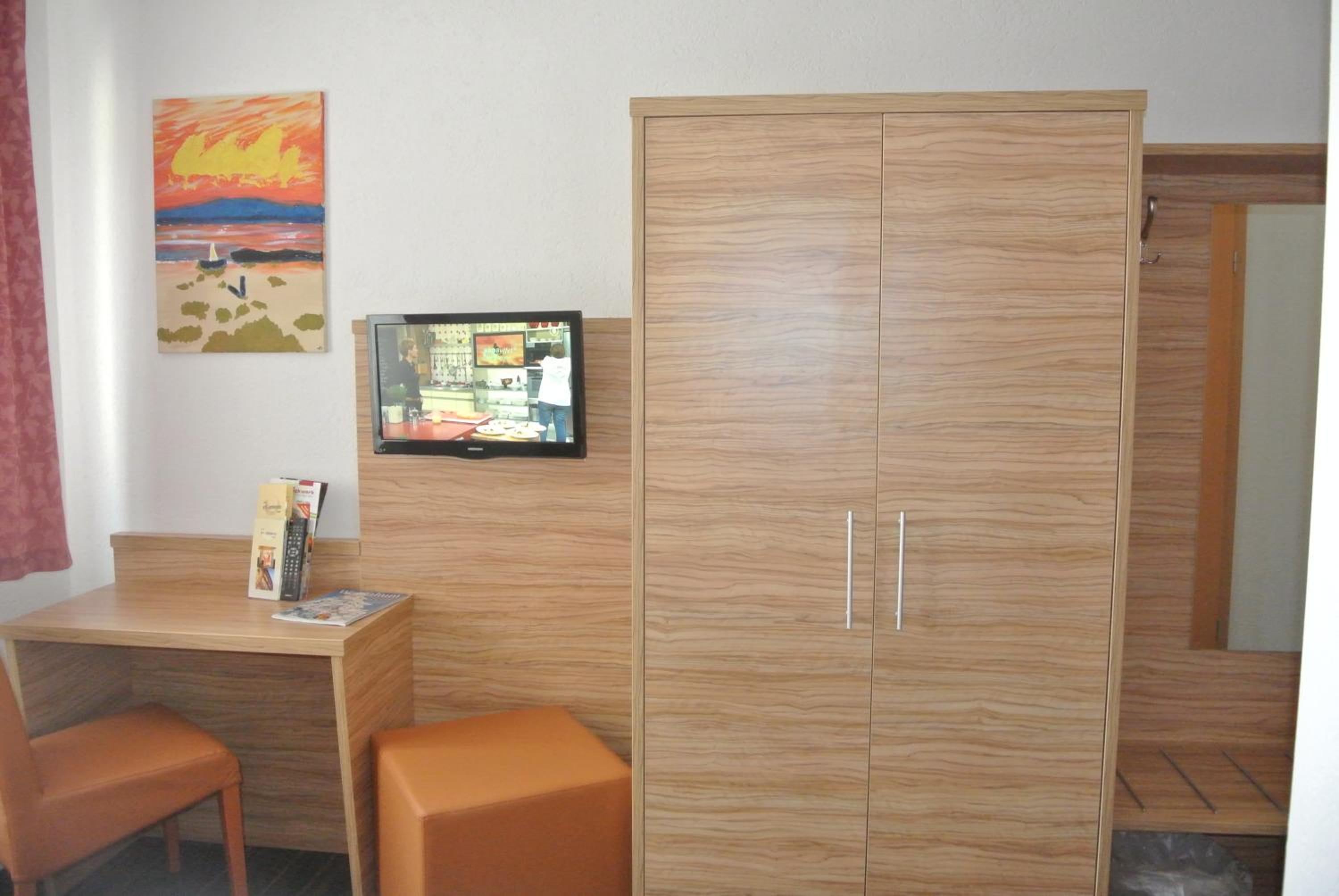 Double Room - Photo 2