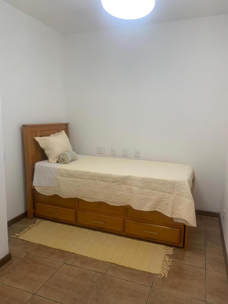 Two-Bedroom House - Photo 2