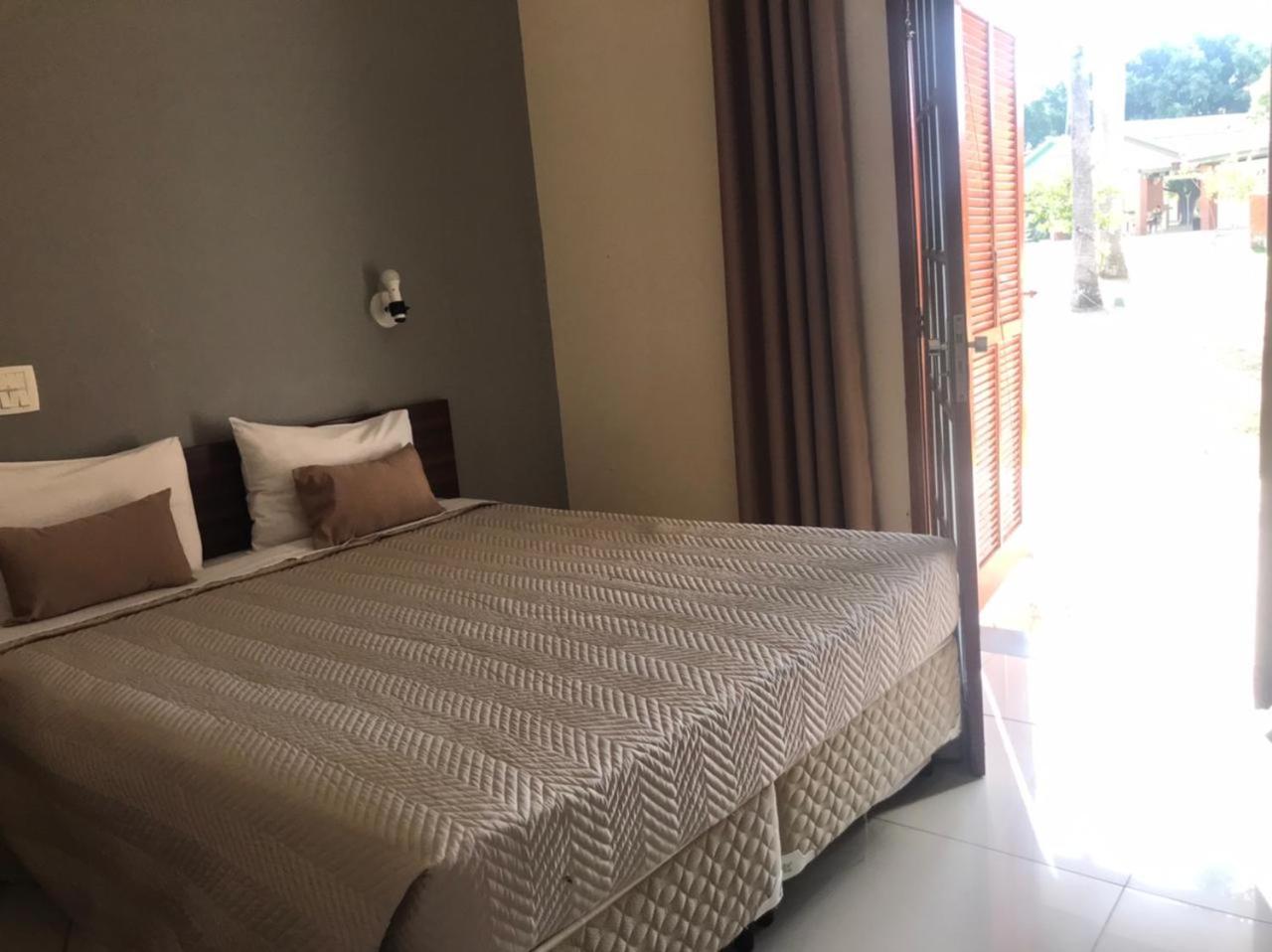 Deluxe Double or Twin Room with Pool View photo 1