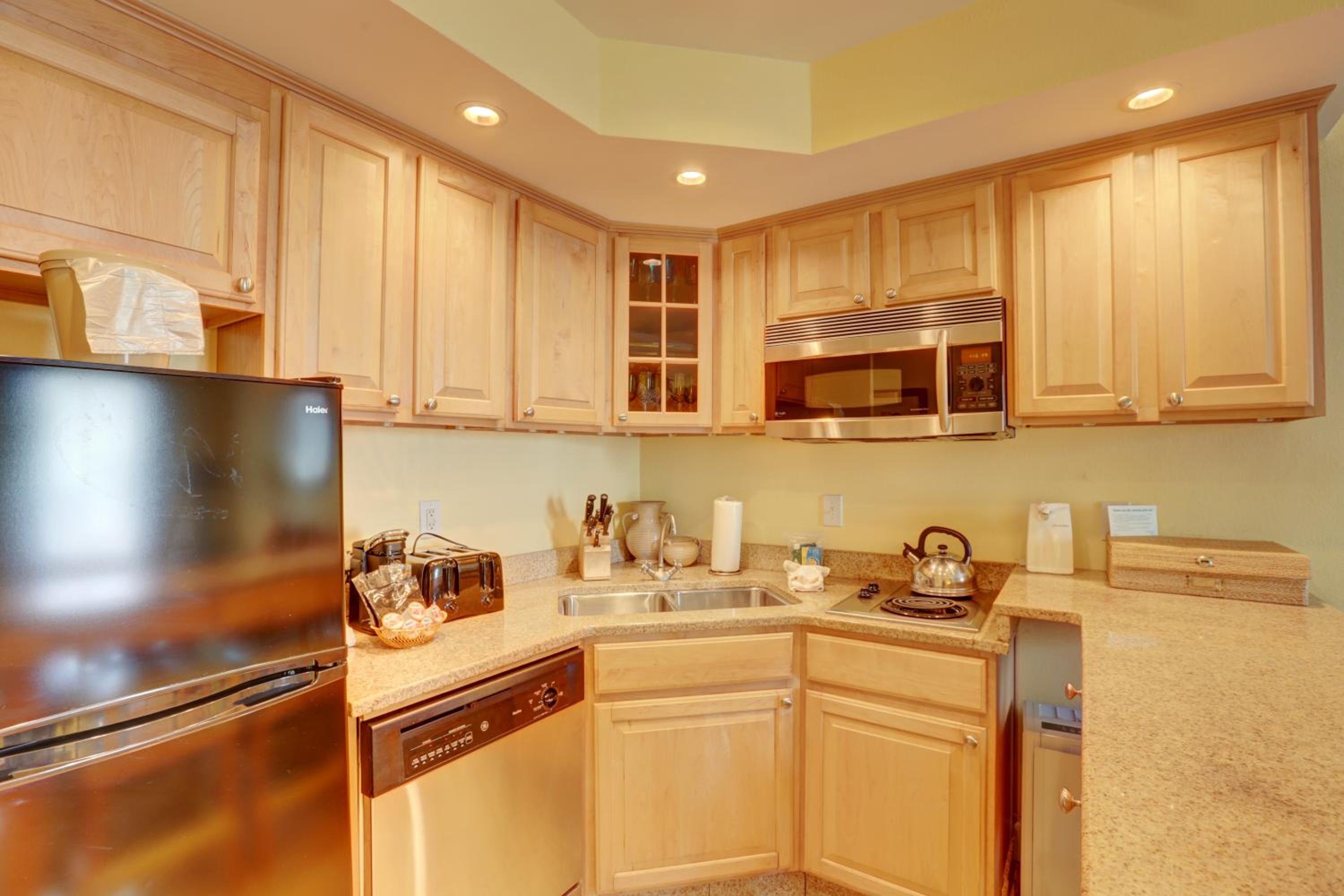 One-Bedroom Apartment - Photo 2