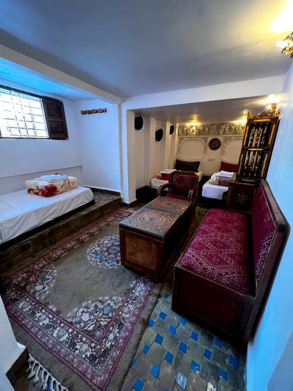Triple Room with Private Bathroom - Photo 2