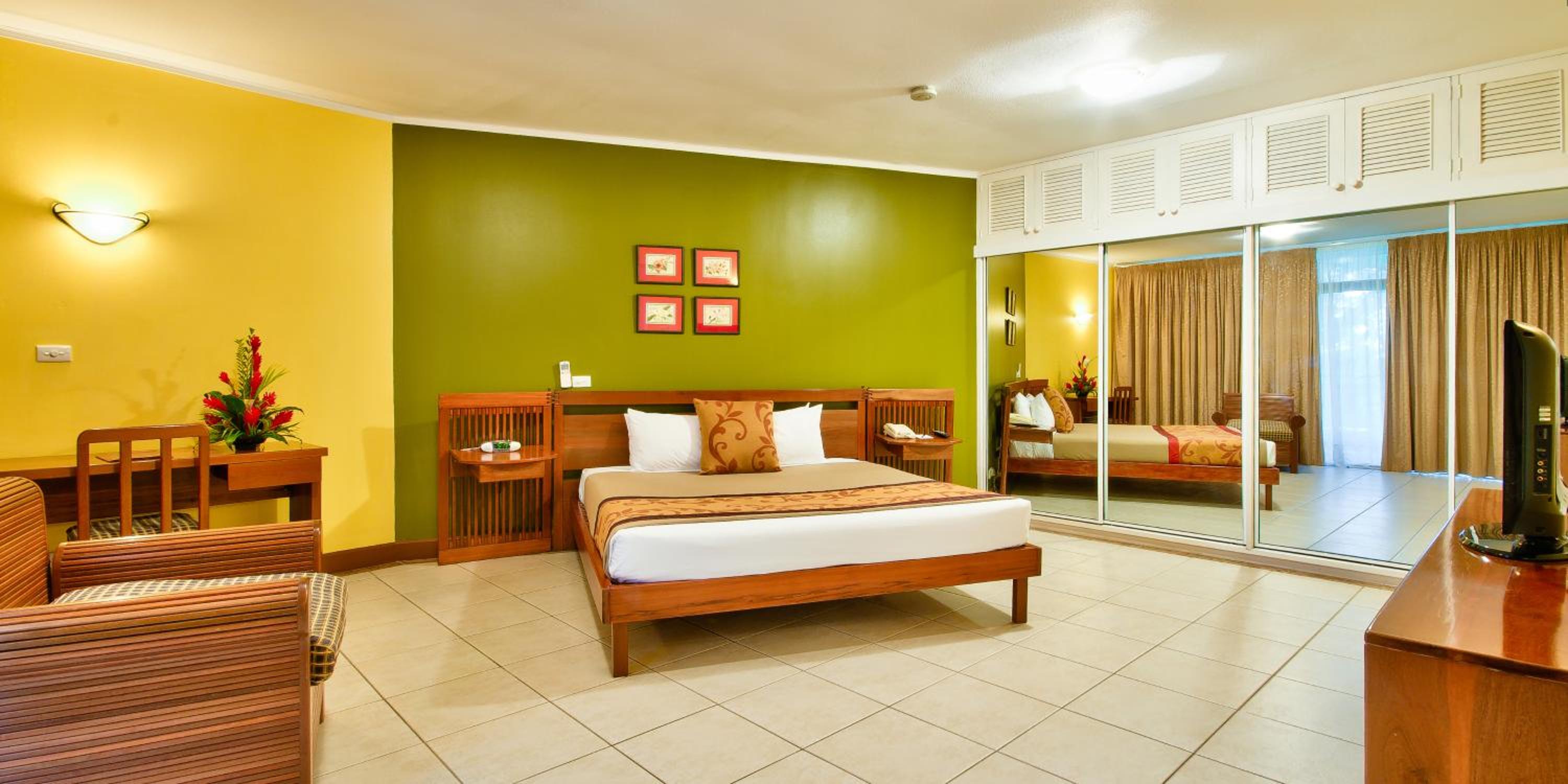 Deluxe Suite photo 1