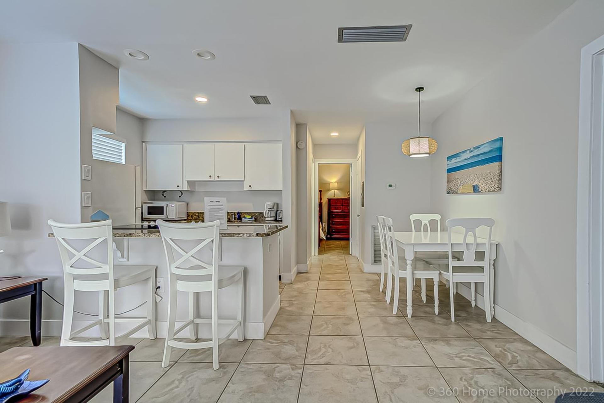One-Bedroom Apartment with Ocean View photo 3