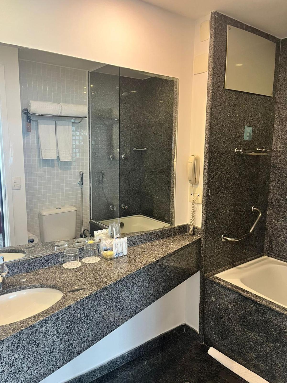 Queen Suite