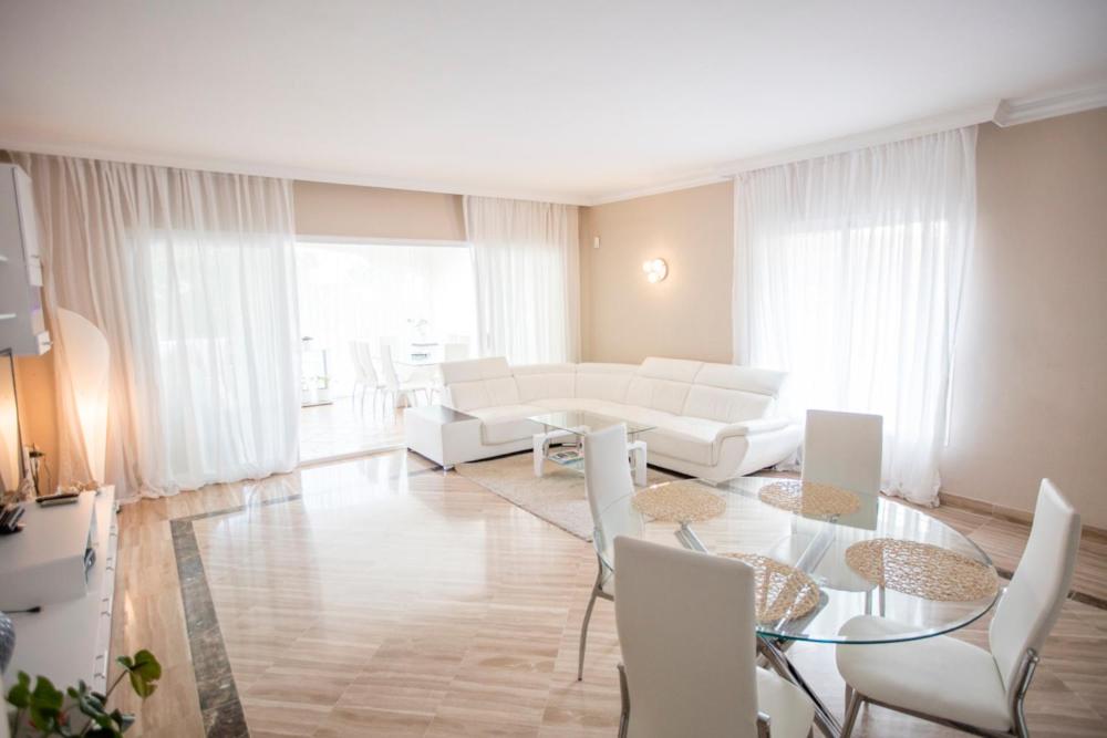 Apartamento con Terraza