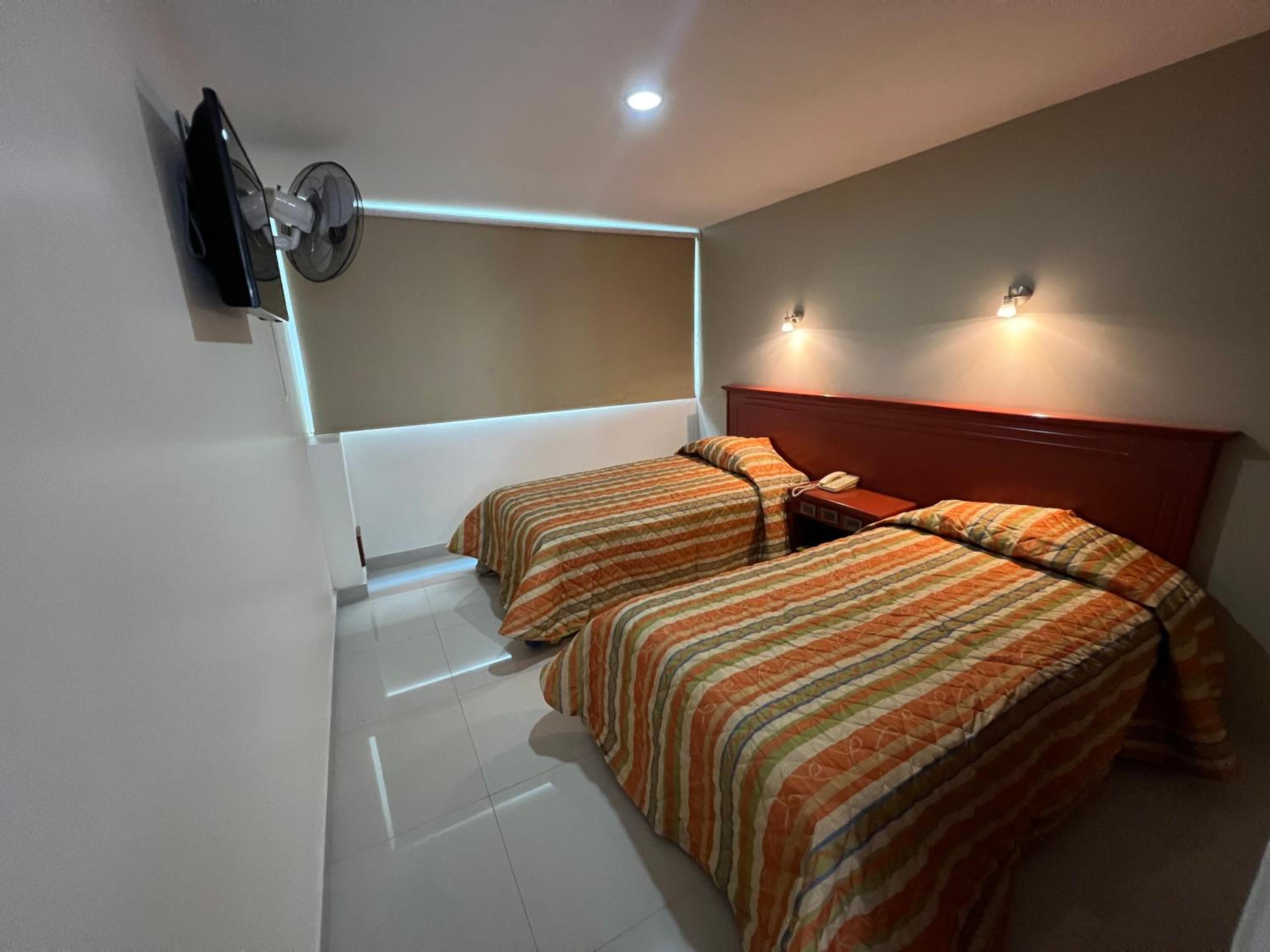 Small Double Room photo 1