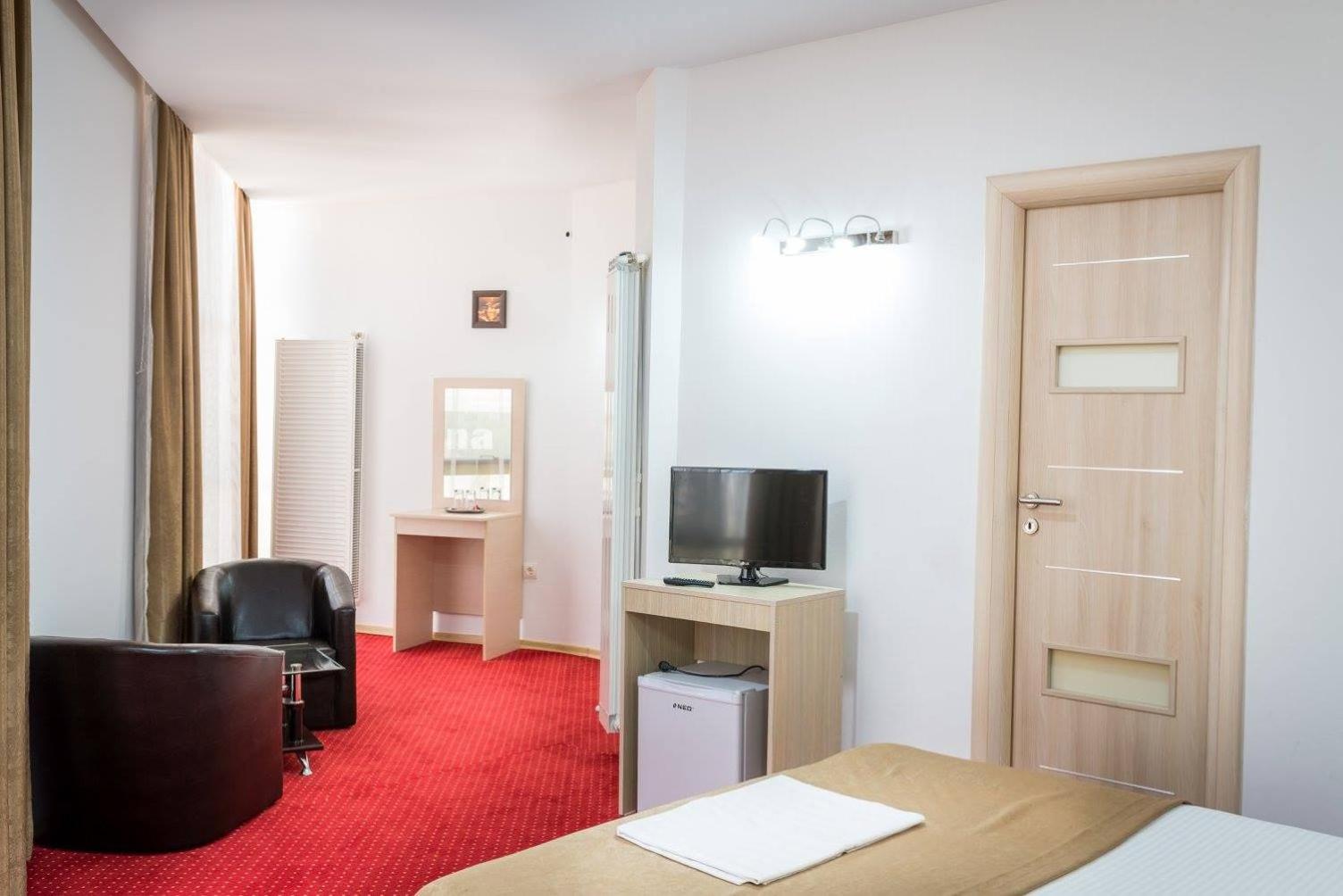 Double Room with Private Bathroom - Photo 89