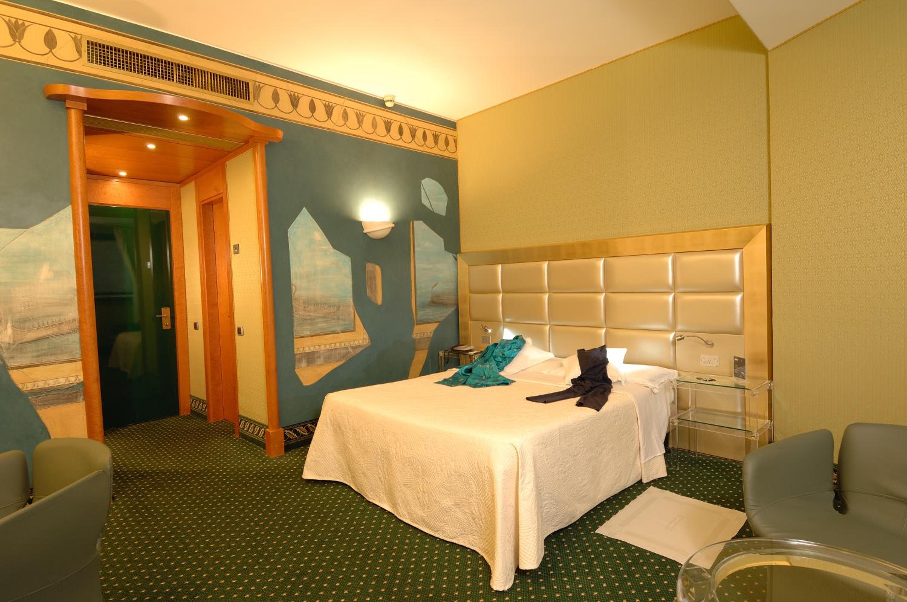 Junior Suite - Photo 9
