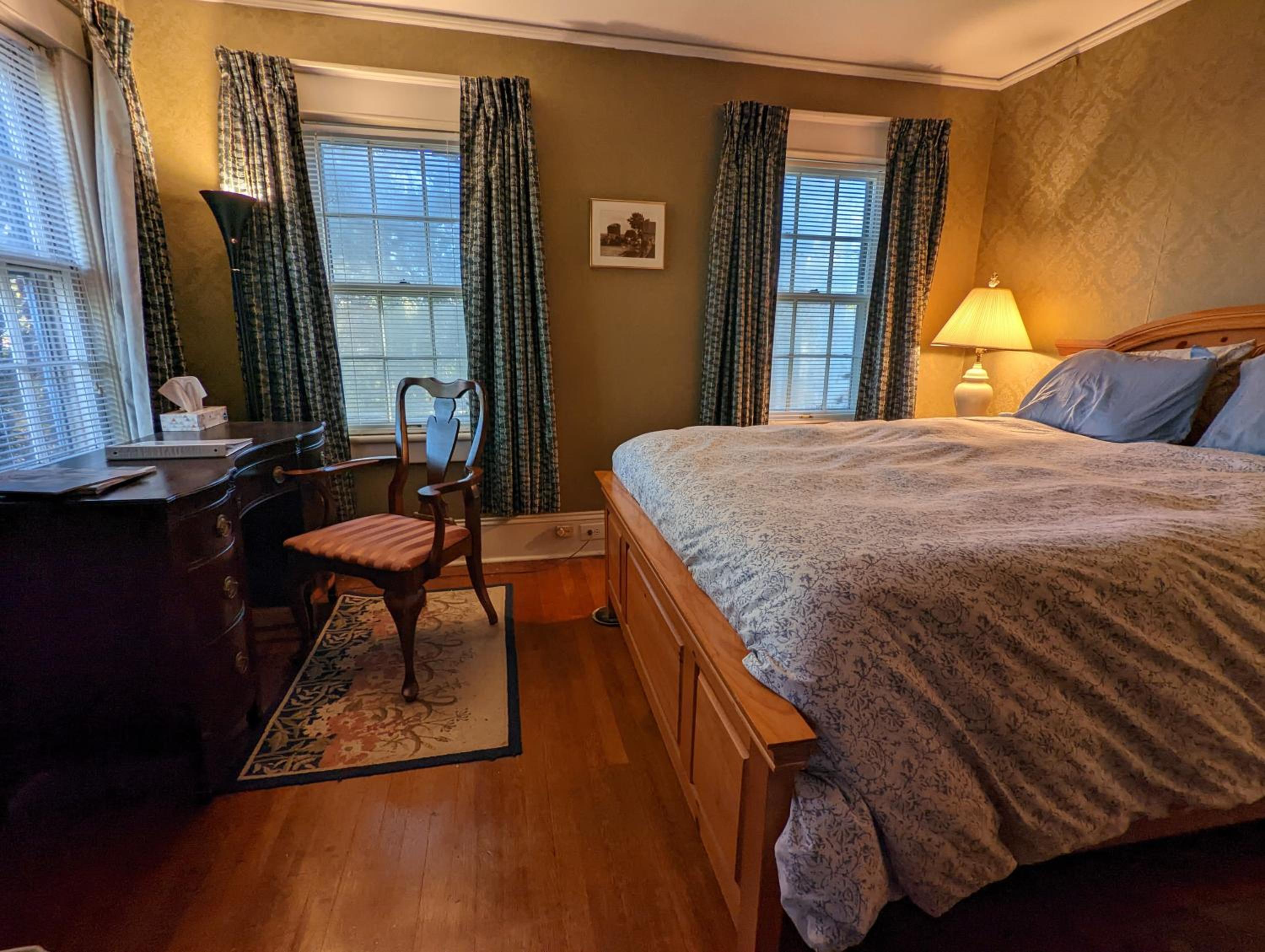 Deluxe Double Room with Bath photo 2