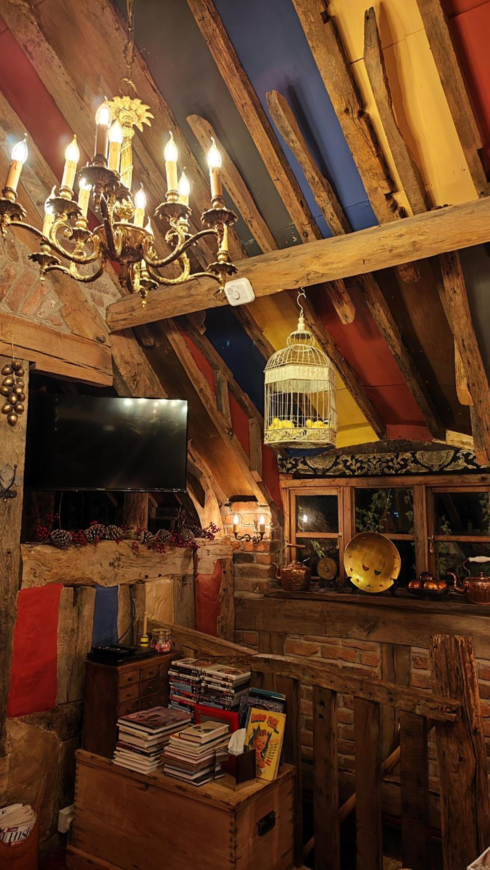 Luxury Four Poster Double Suite - Photo 13