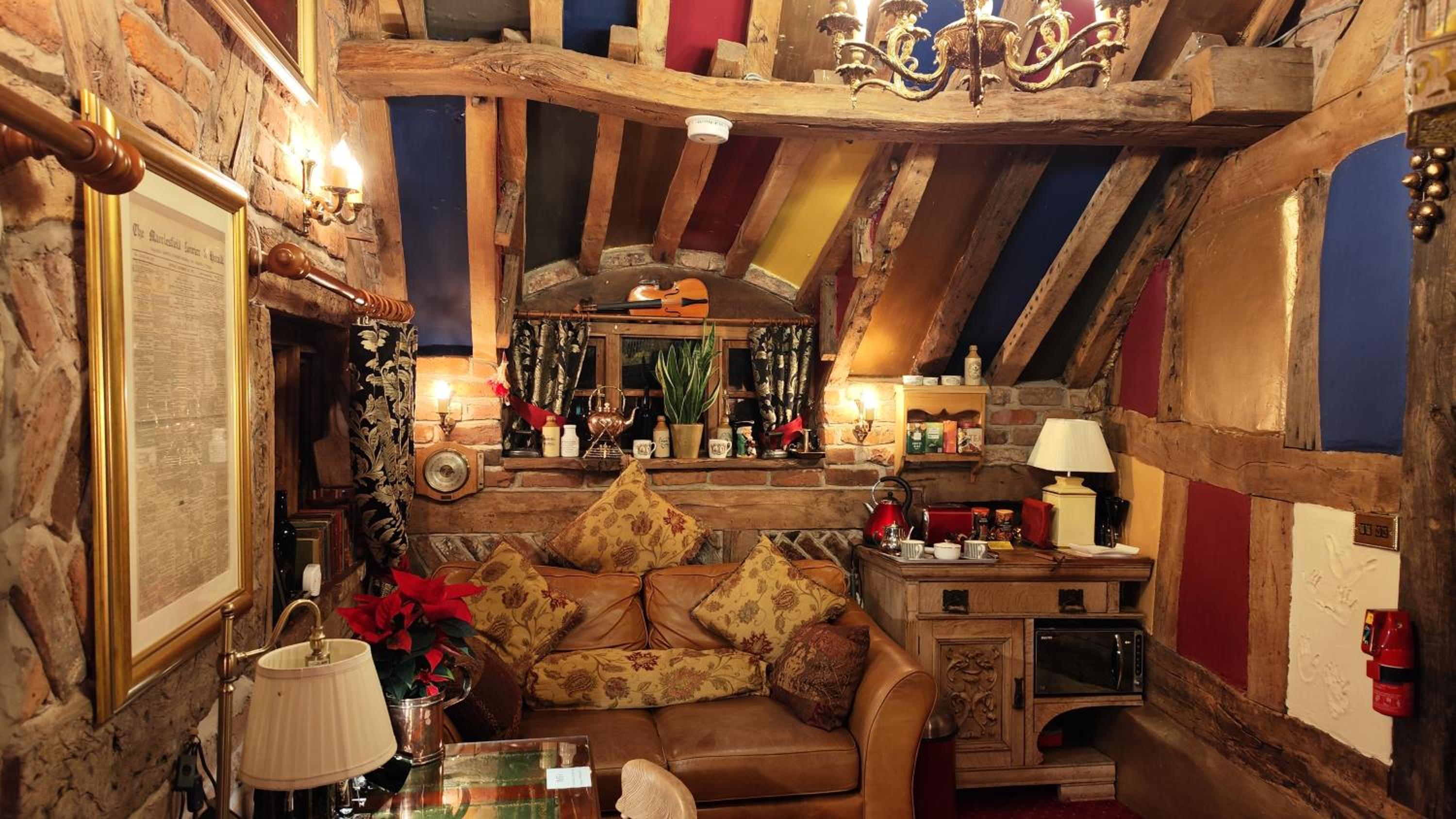 Luxury Four Poster Double Suite - Photo 7