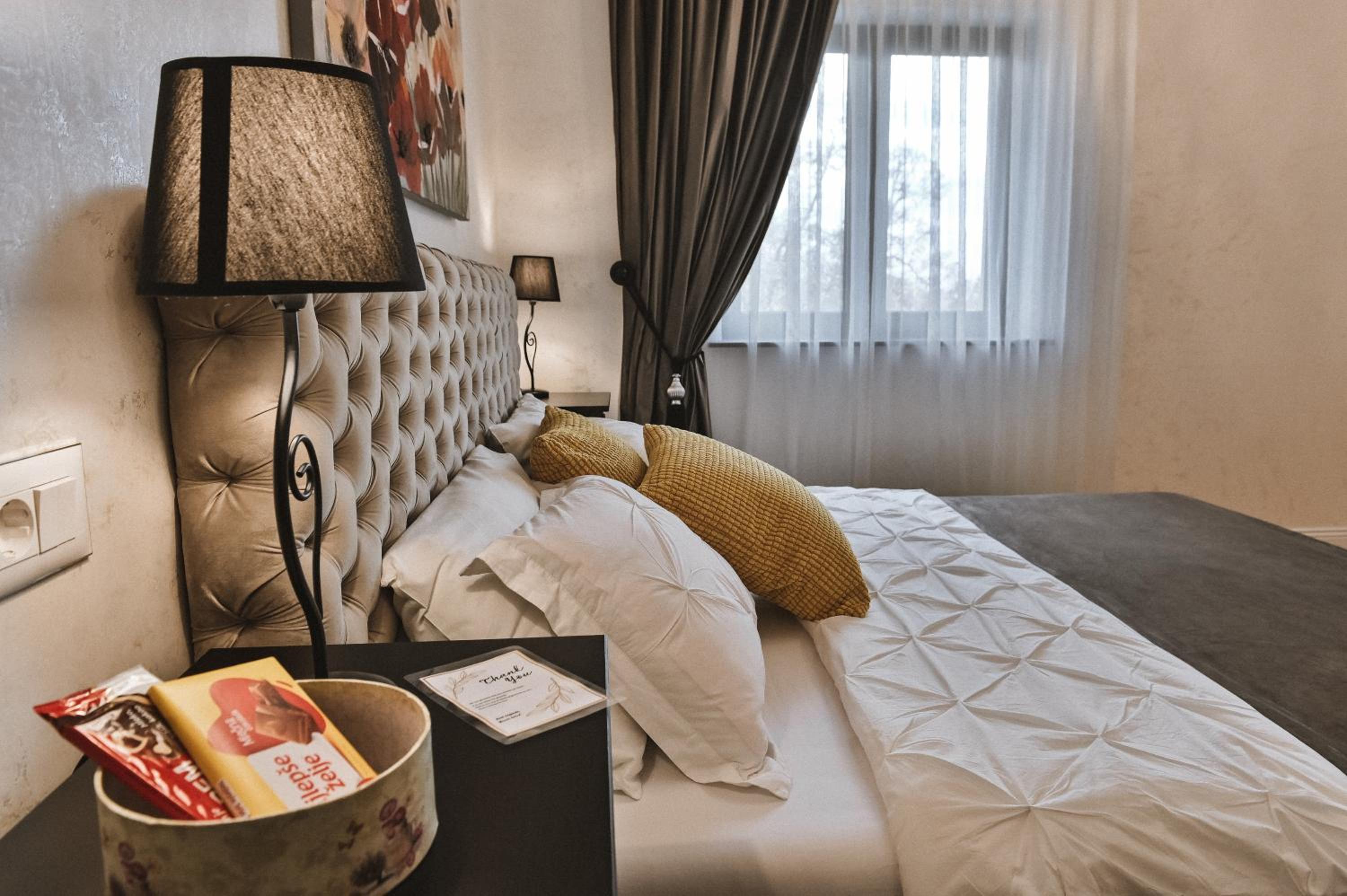 Queen Suite photo 1