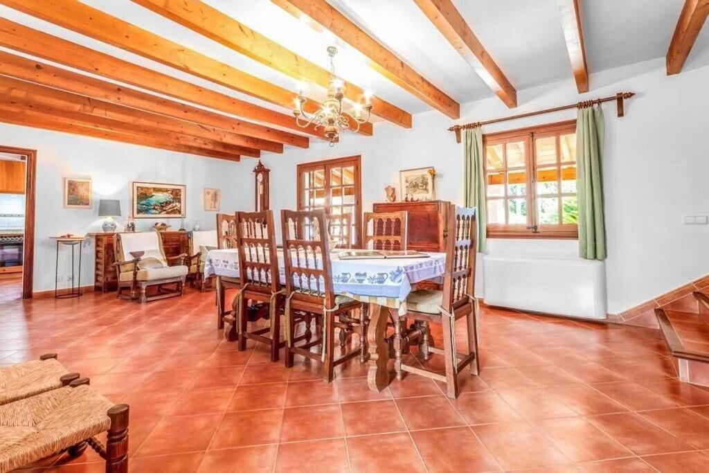 Villa with Private Pool photo 3