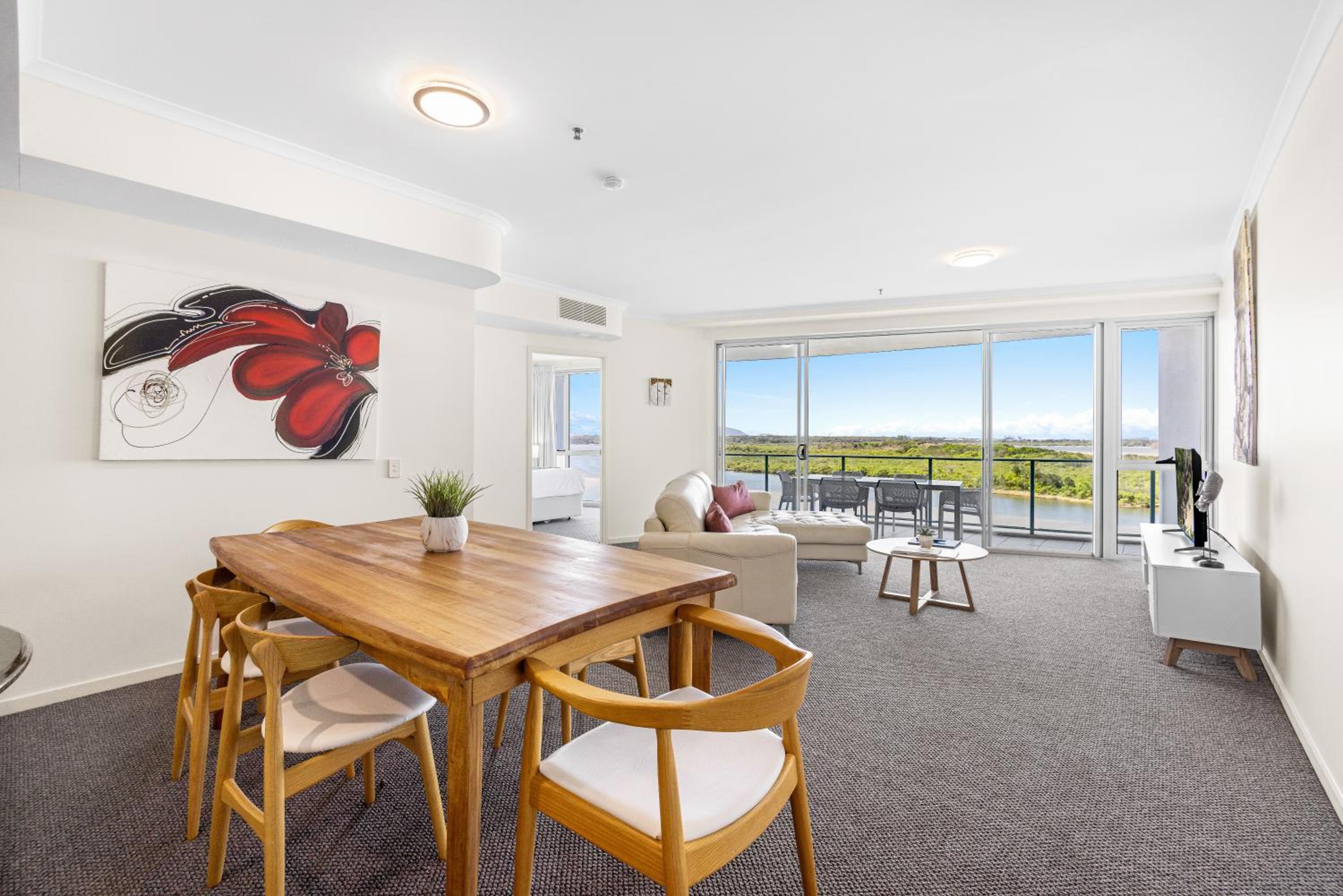 Two-Bedroom Premium Apartment with Water Views photo 3