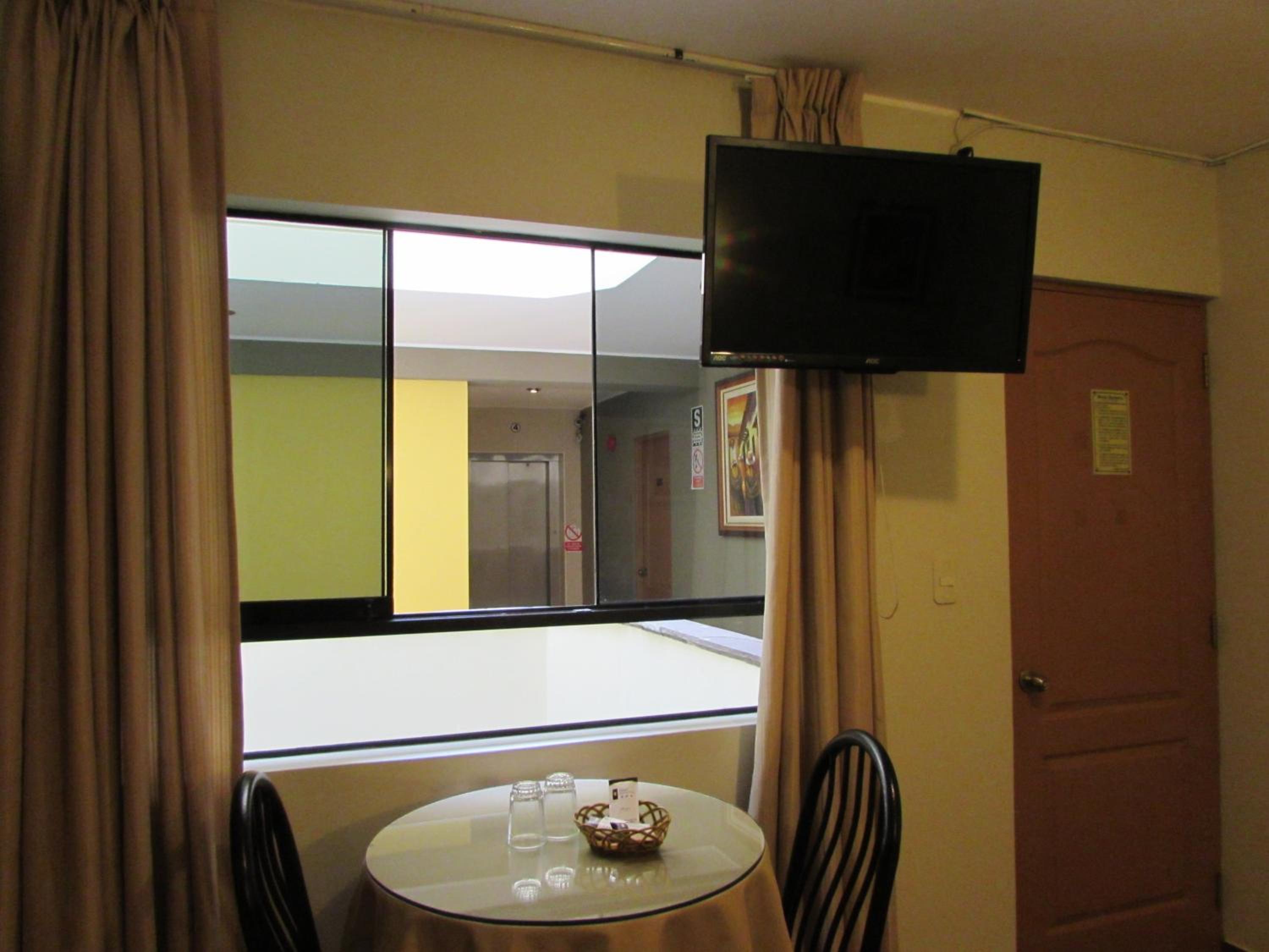 Double Room - Photo 2