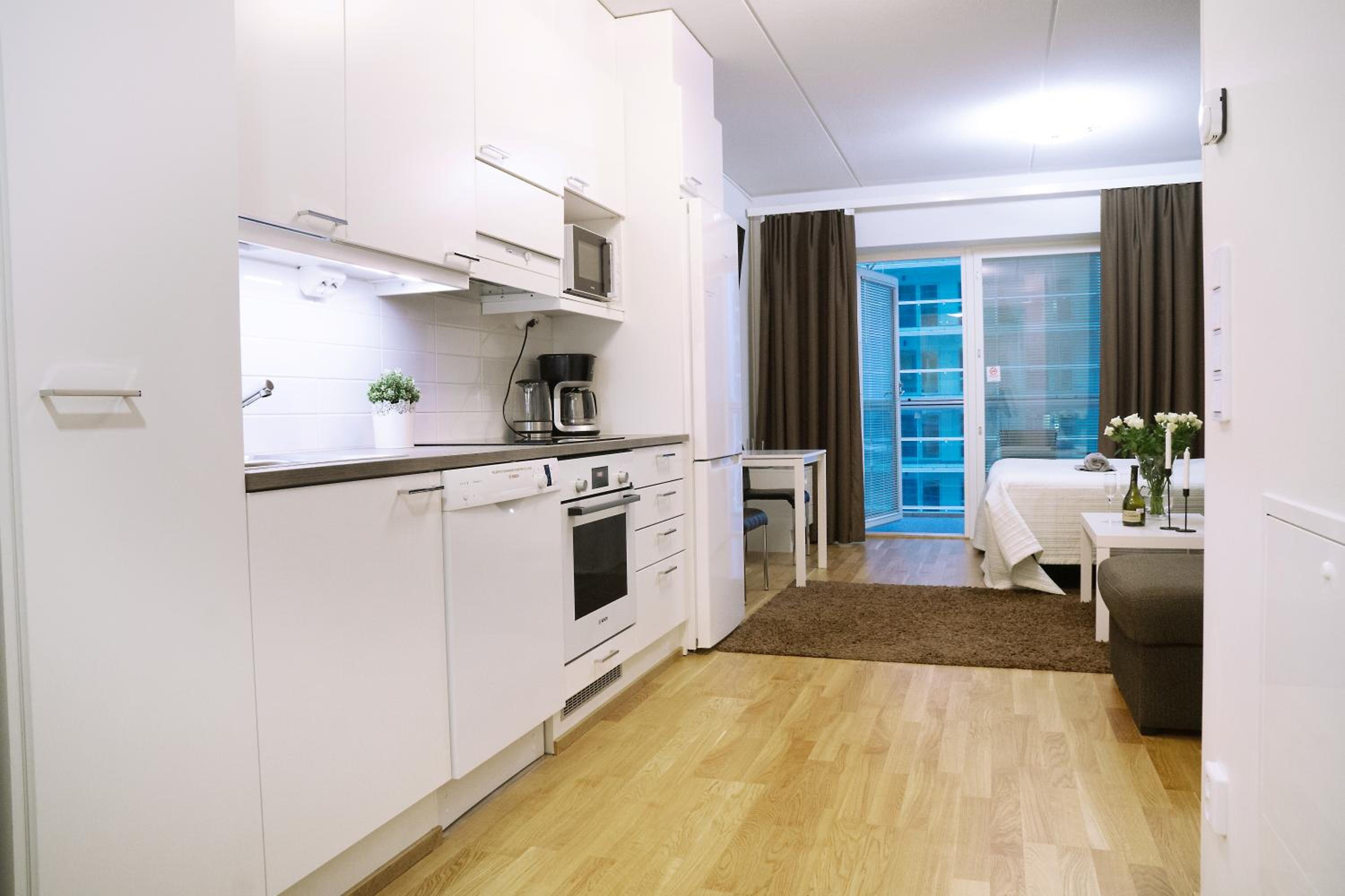 Studio Apartment - Photo 9