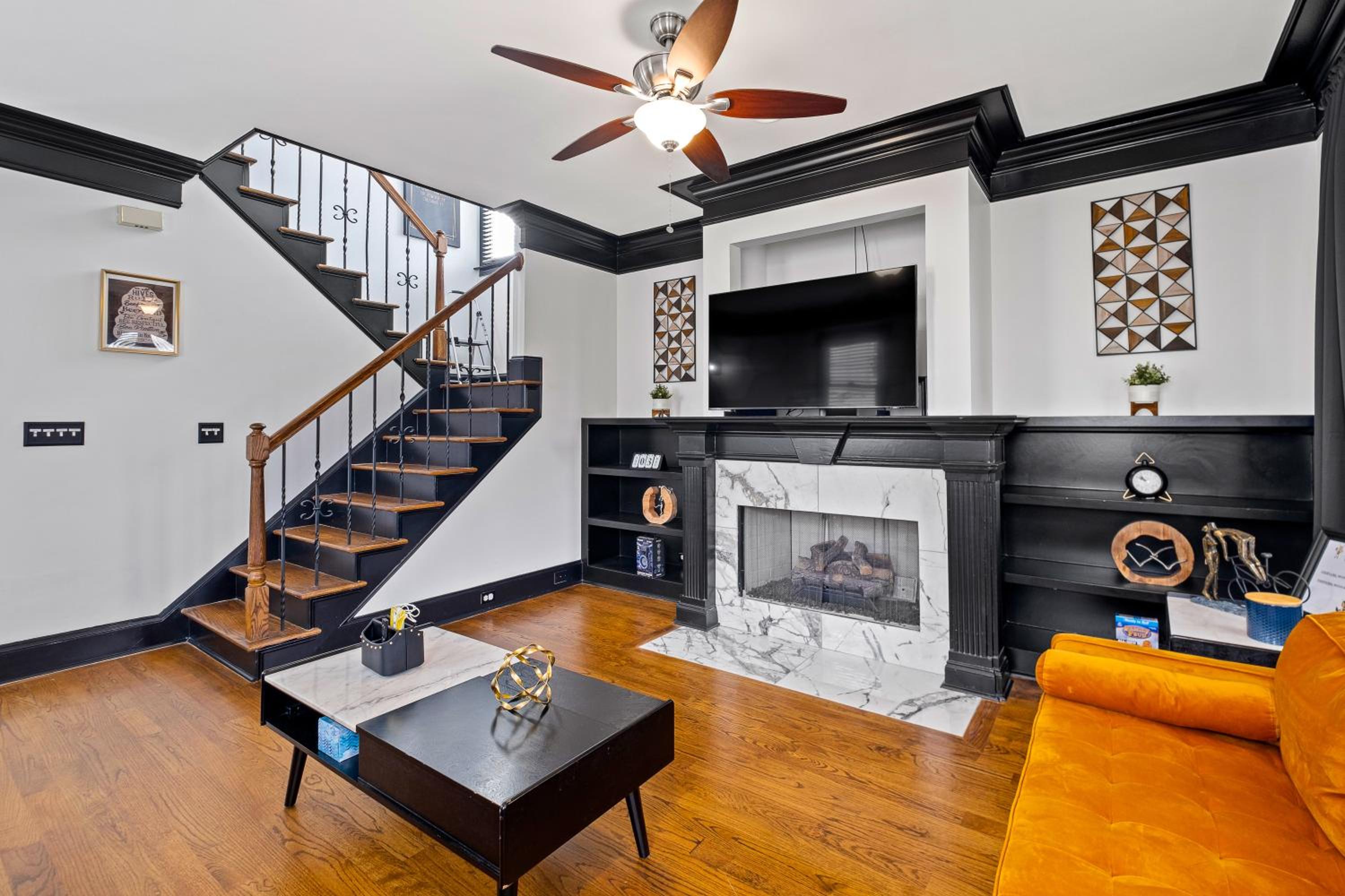 Three-Bedroom House - Photo 11