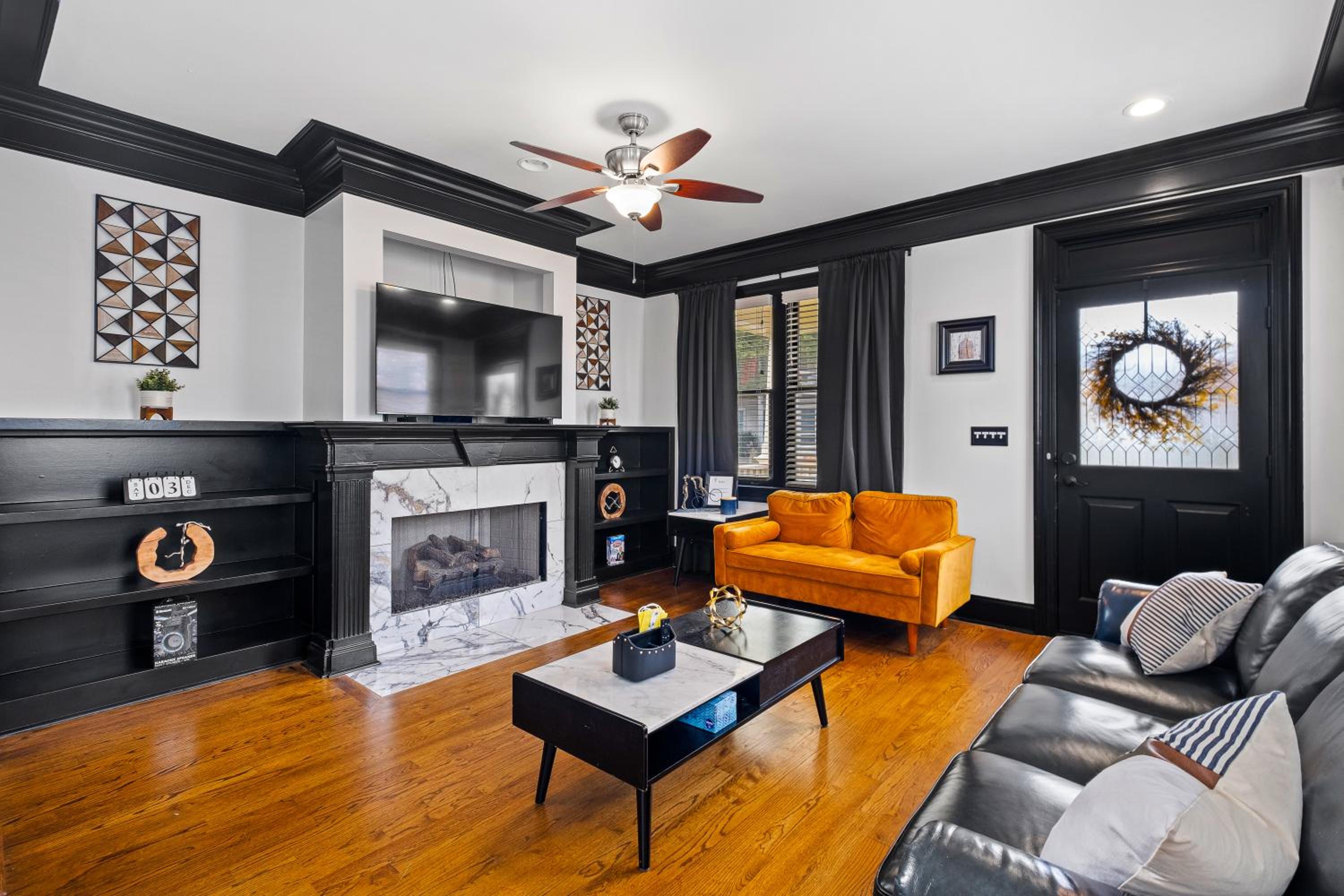 Three-Bedroom House - Photo 1