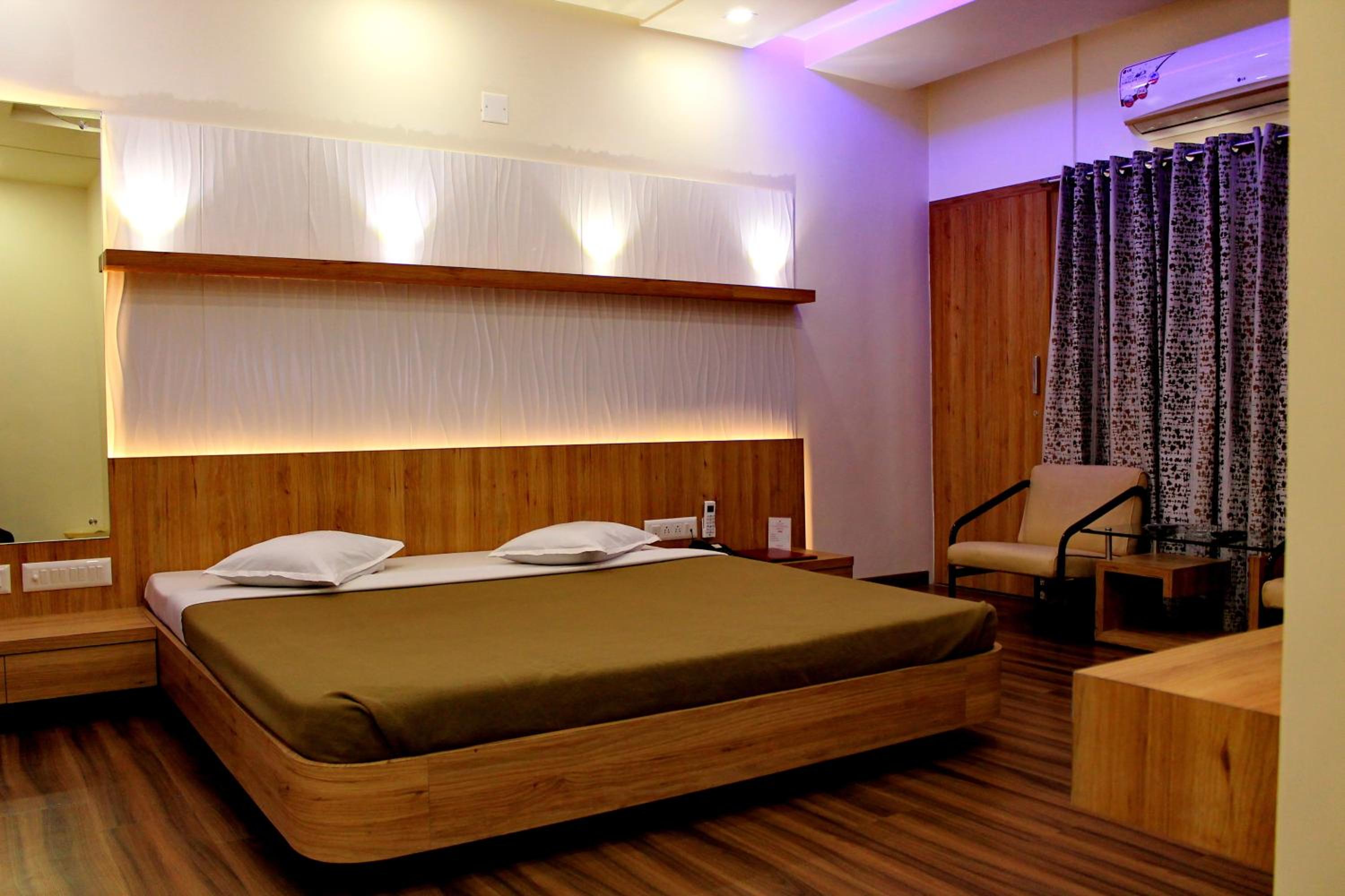 Executive Suite photo 1