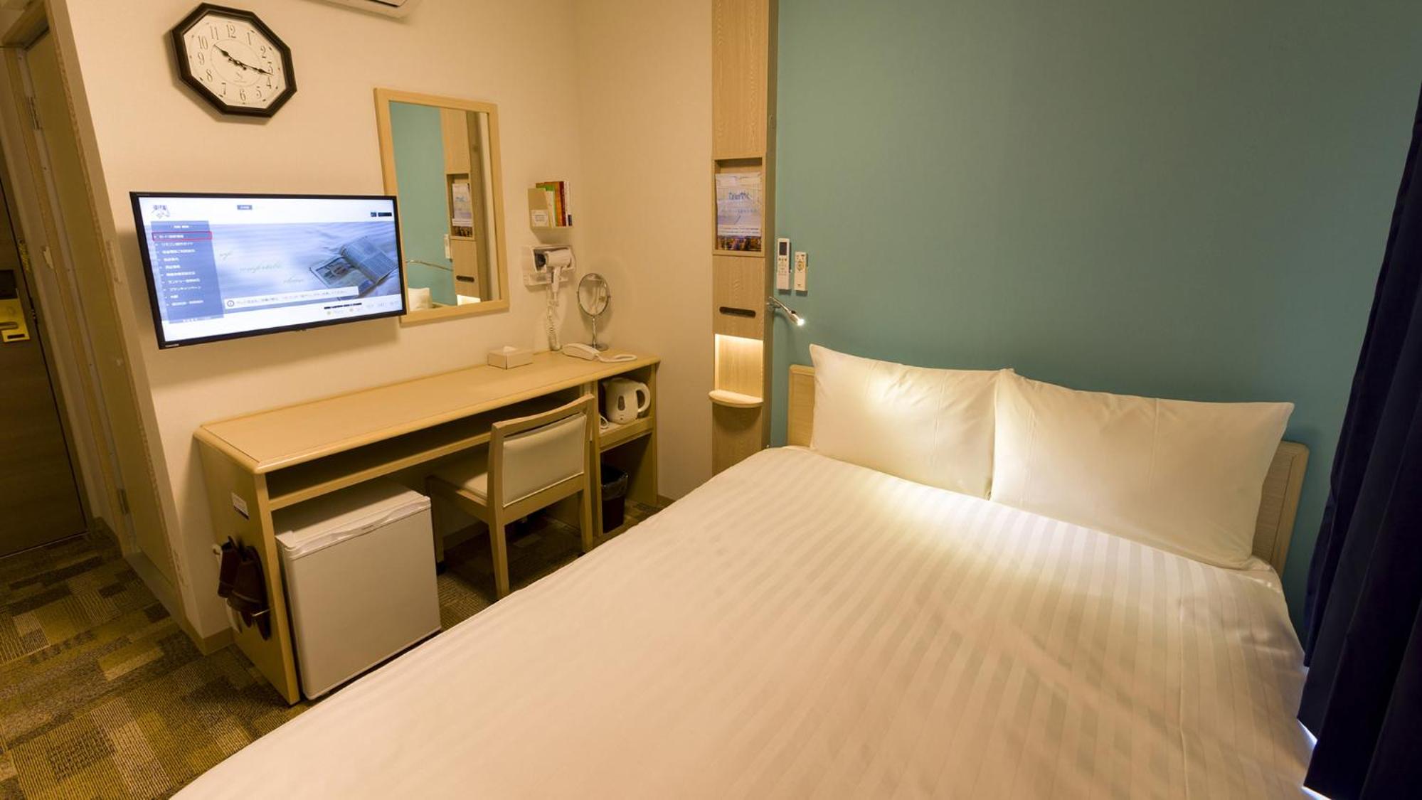 Double Room - Non-Smoking photo 2