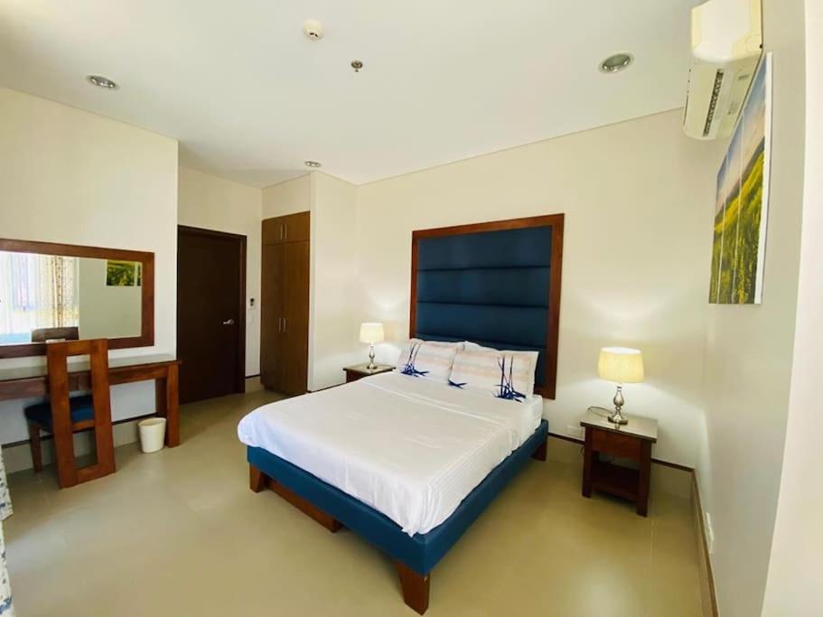Two-Bedroom Apartment - Photo 7