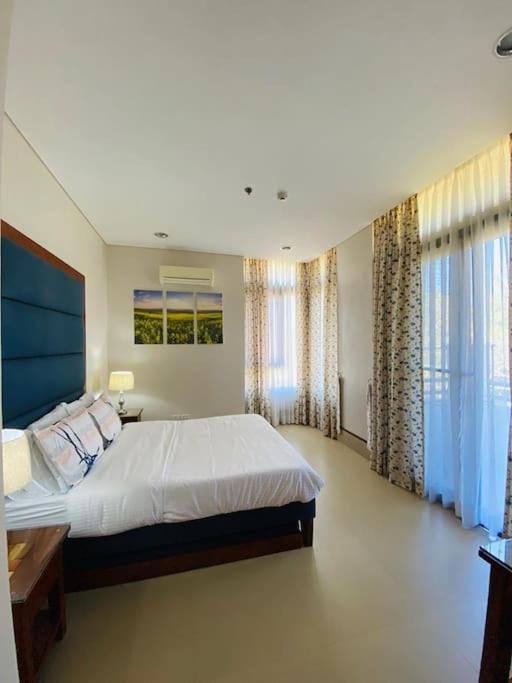 Two-Bedroom Apartment - Photo 8