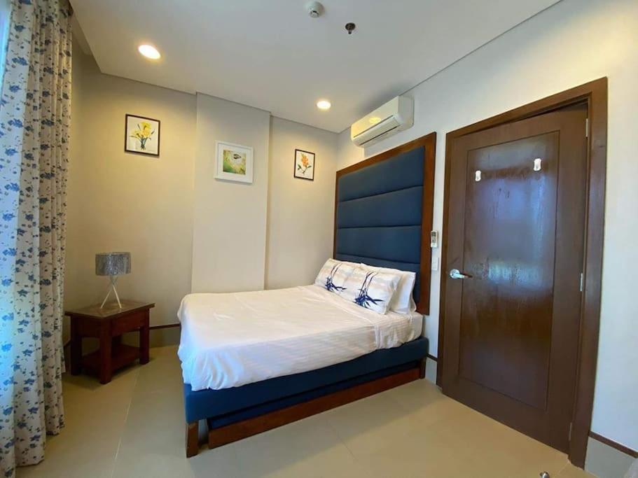 Two-Bedroom Apartment - Photo 10