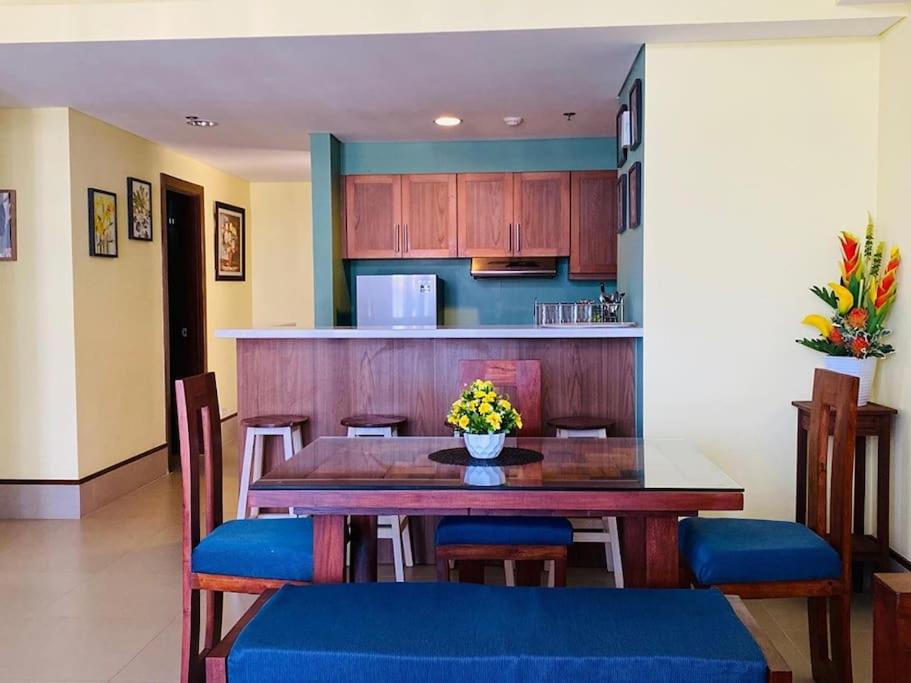 Two-Bedroom Apartment - Photo 3