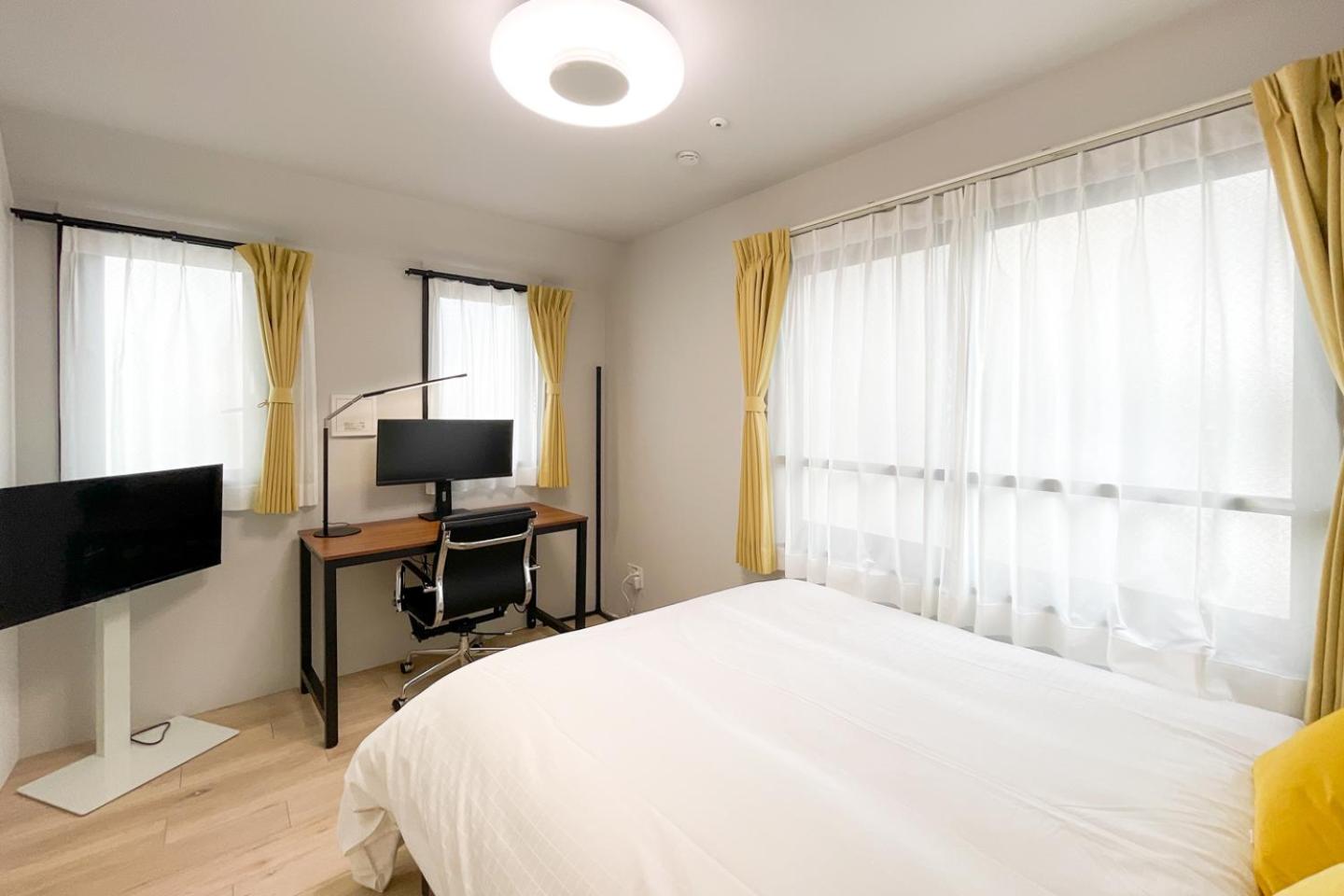 One-Bedroom Apartment photo 2