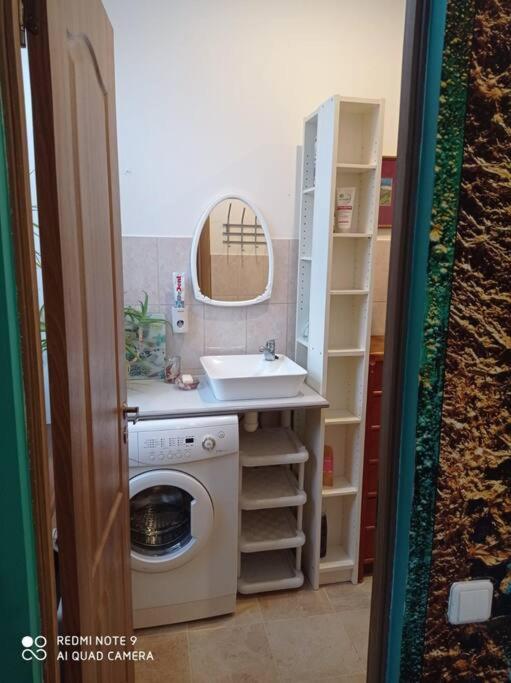 One-Bedroom Apartment - Photo 18