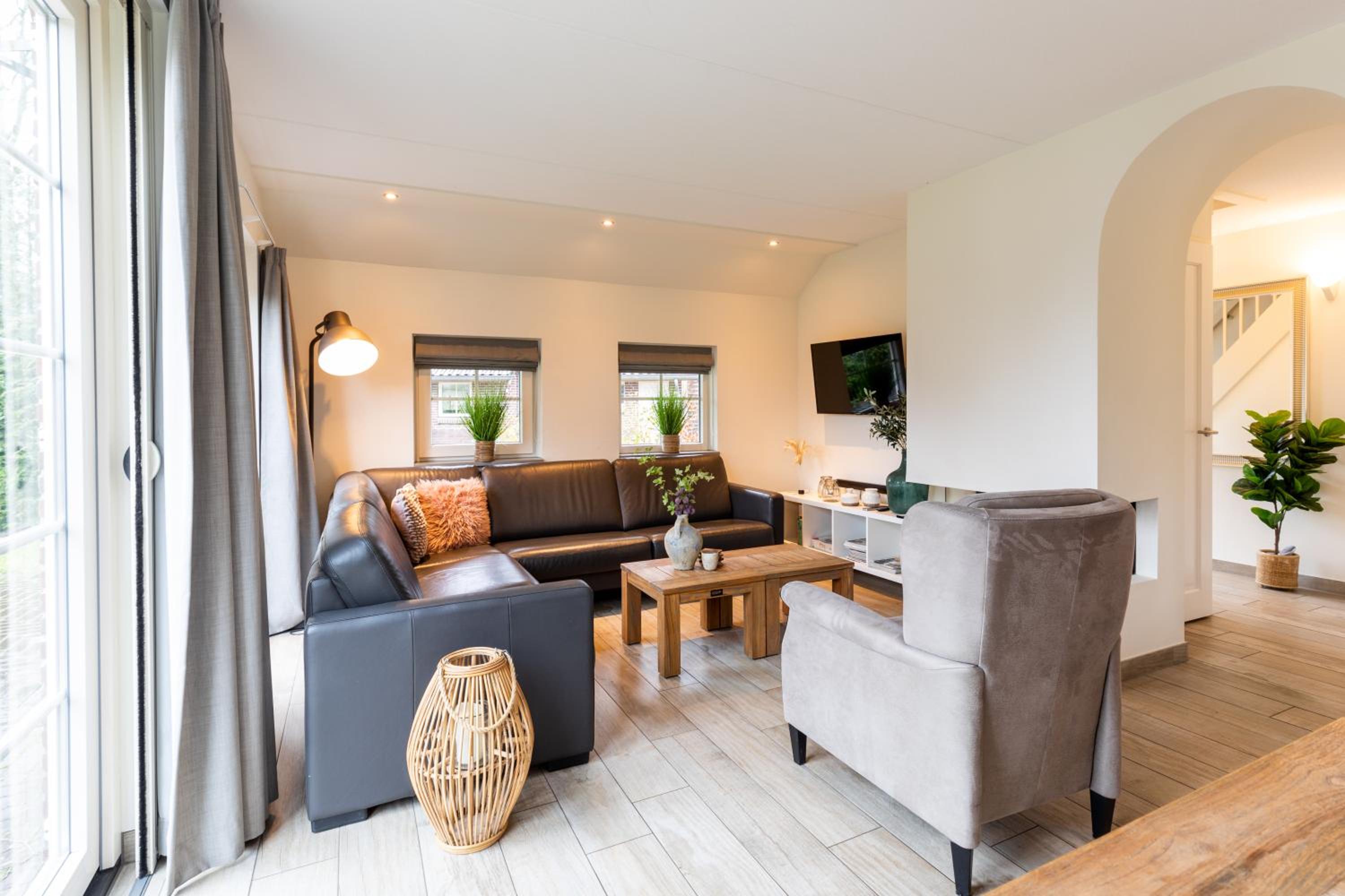 Three-Bedroom Villa photo 1