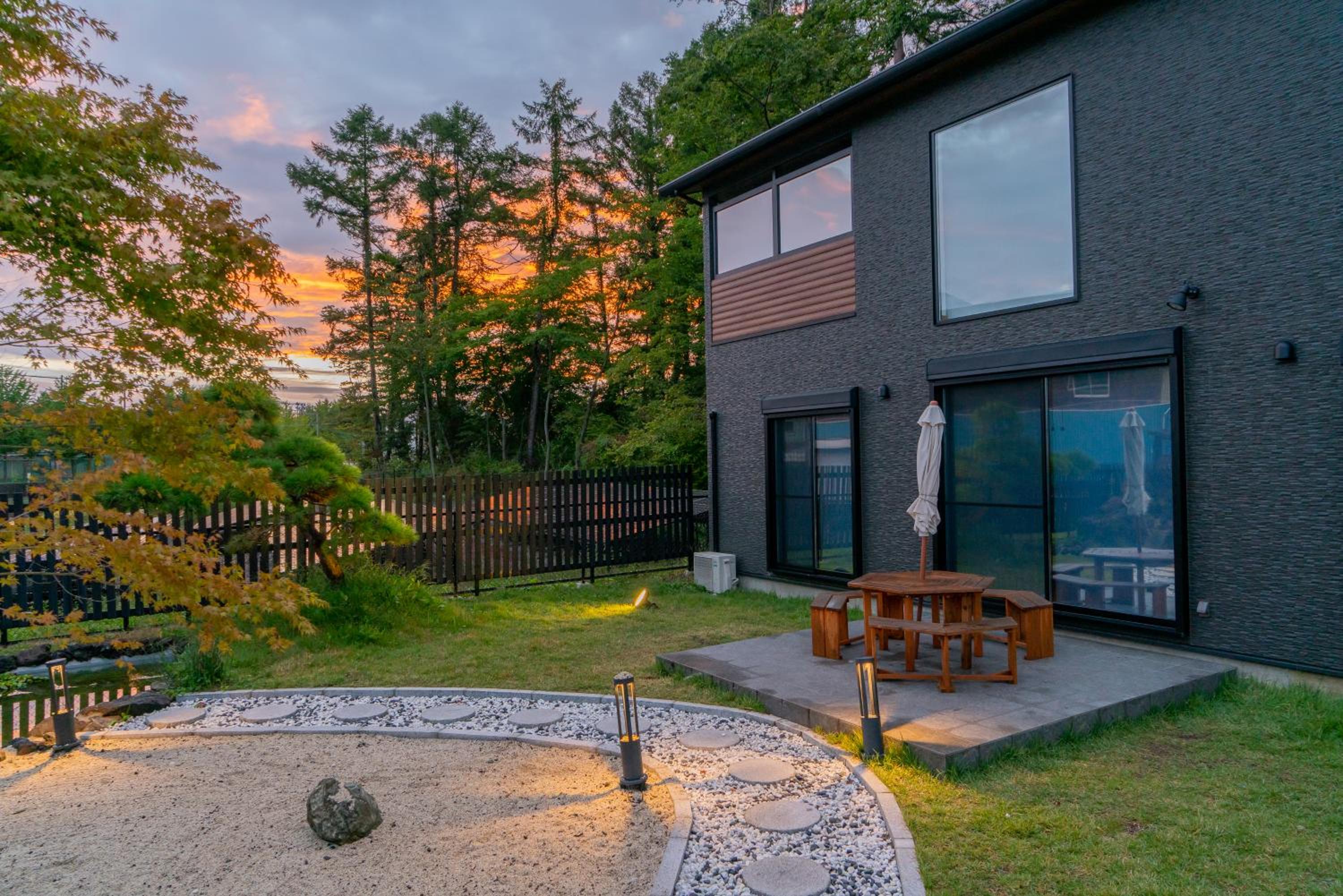 Balcony Villa with Mt. Fuji View Bath - Type A - Photo 6
