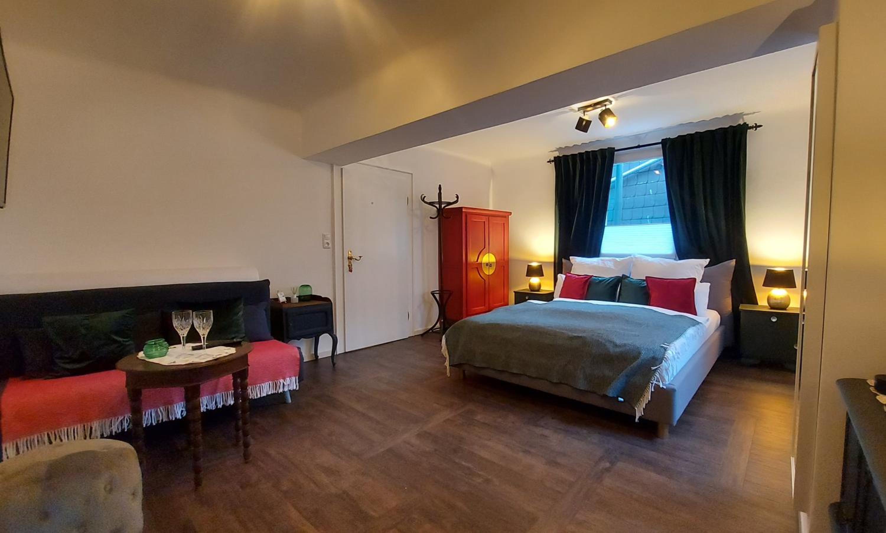 Large Double Room