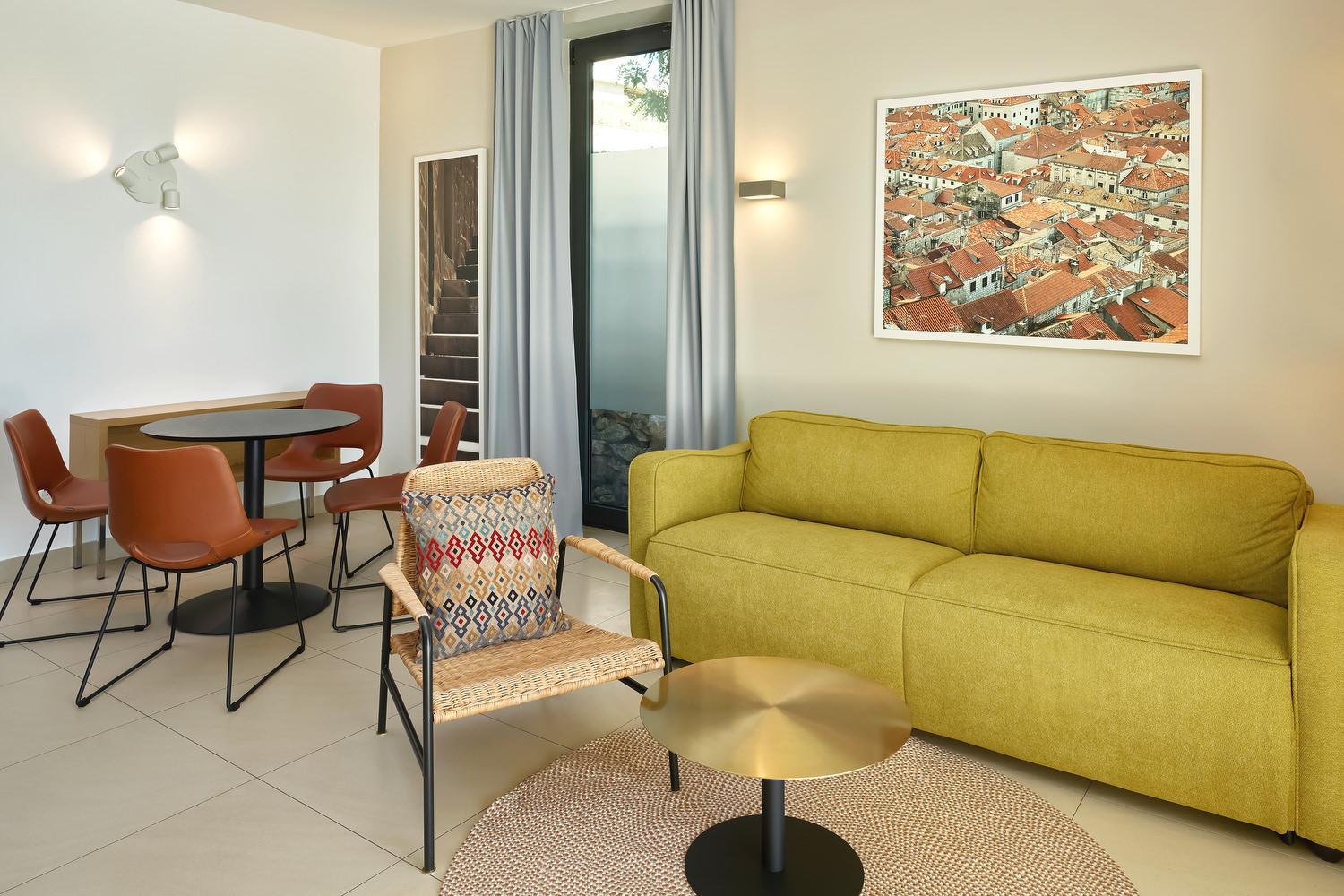 Vila Isolada - Apartamento de Luxo à Beira-Mar