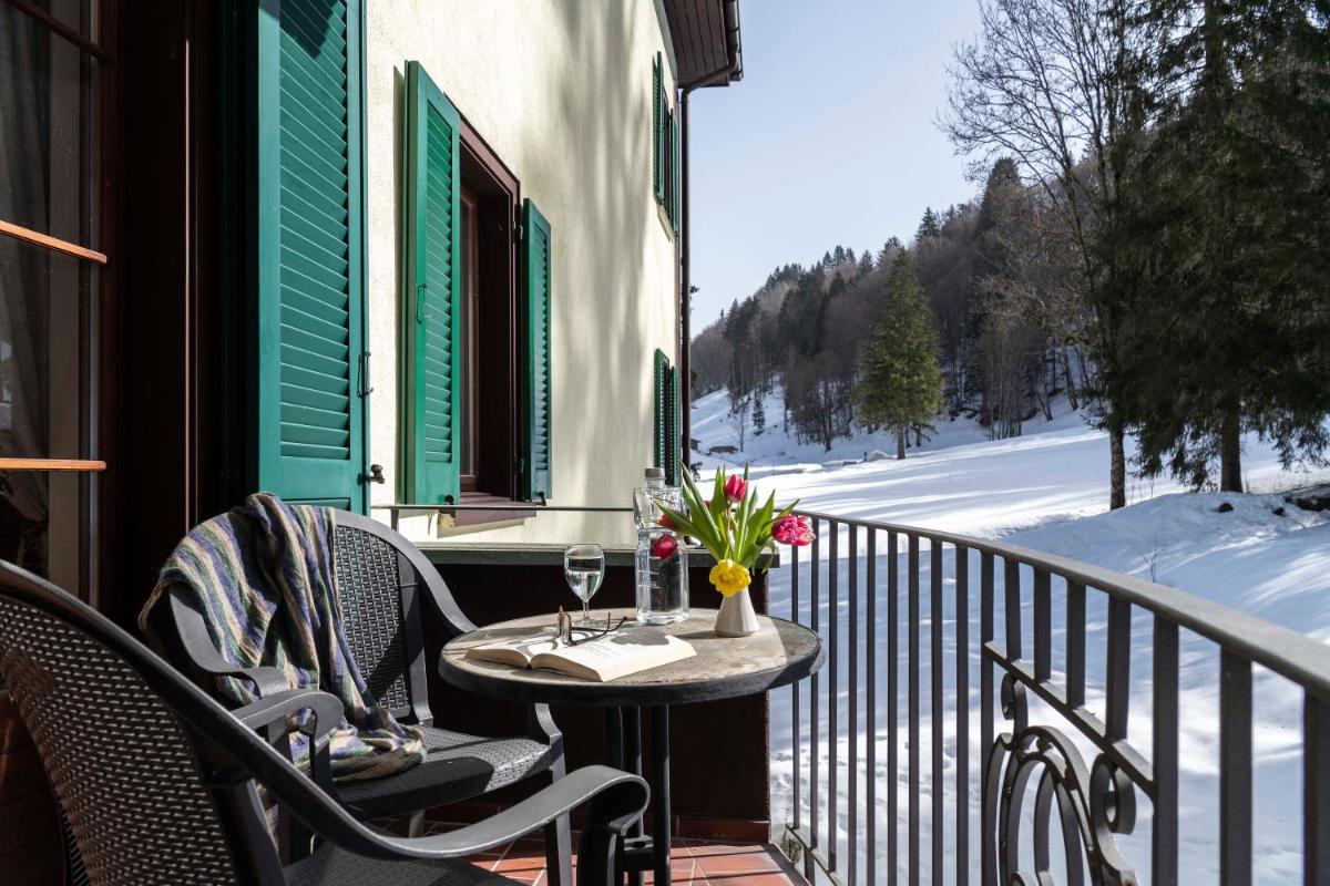 Double Room with Balcony photo 2