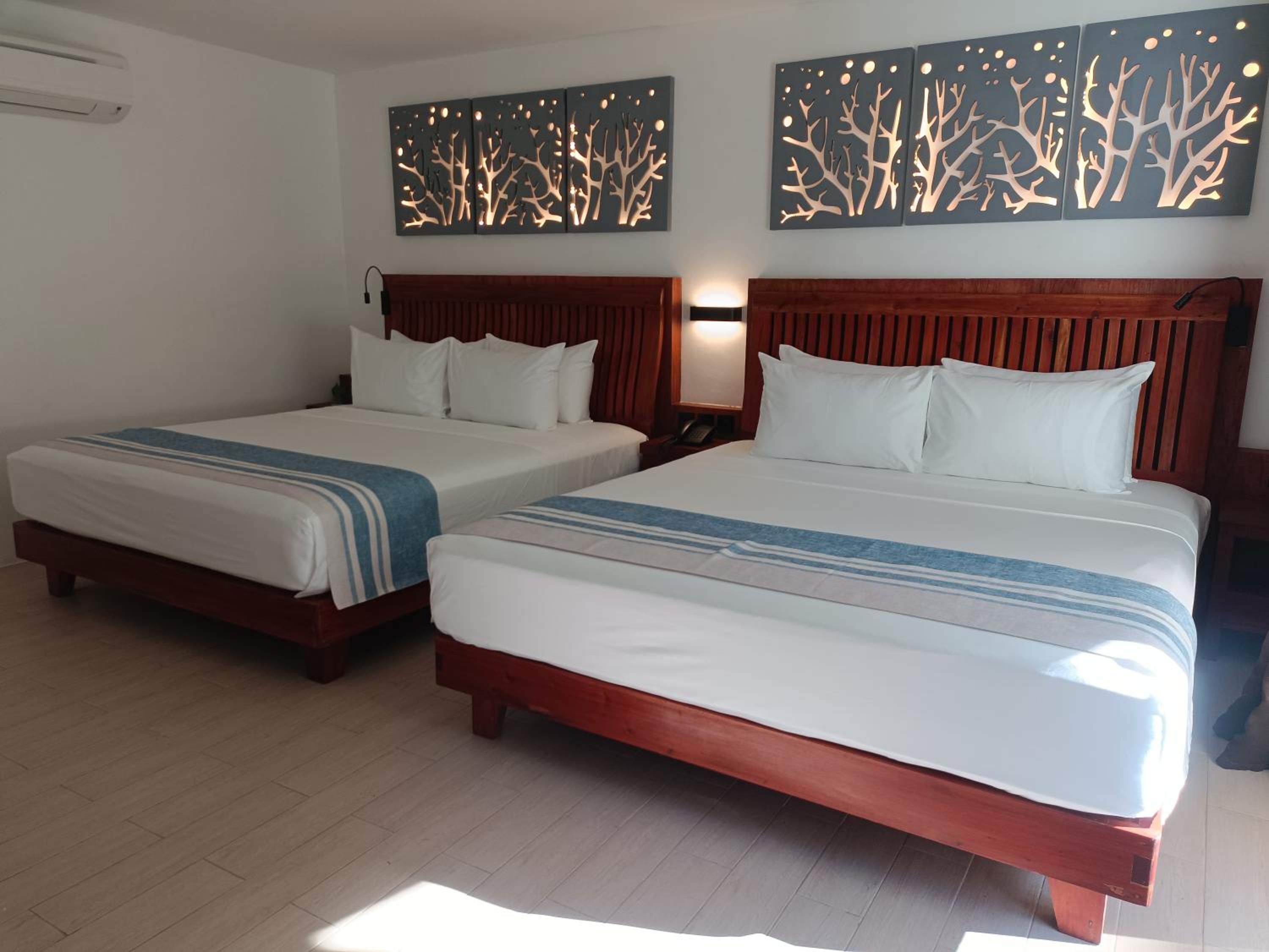 Deluxe Double Room - Photo 7