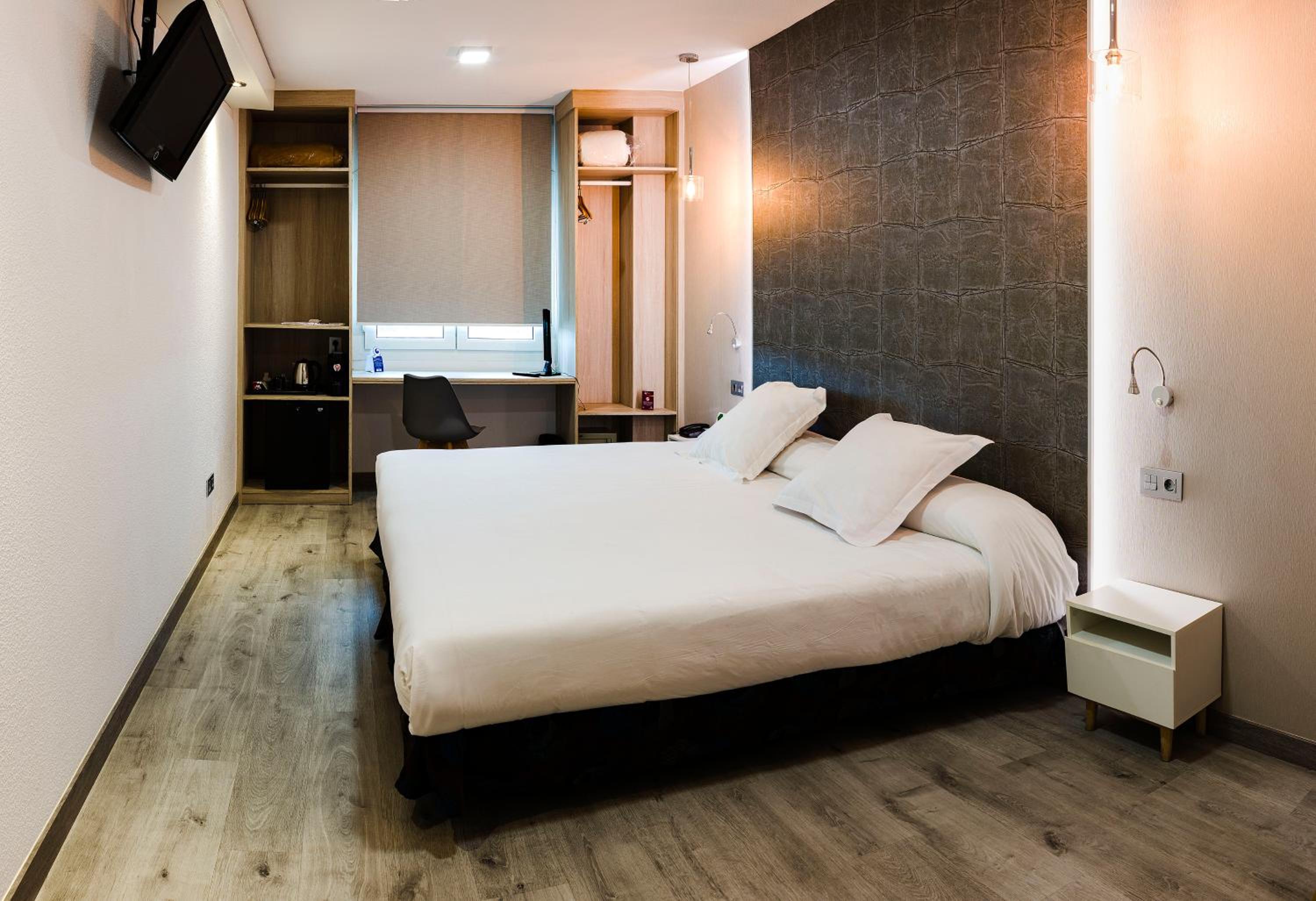 Superior Queen Room - Photo 1