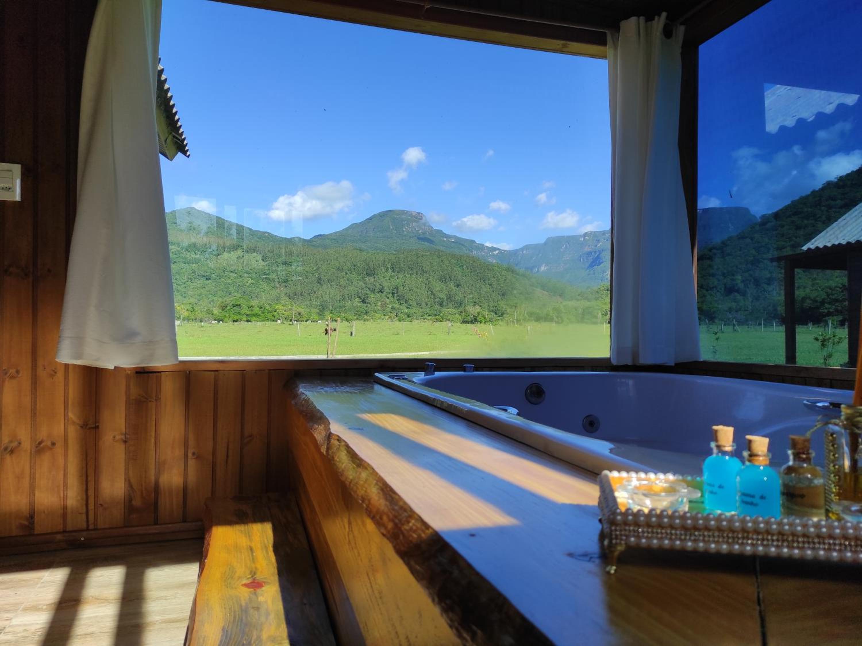 One-Bedroom Chalet - Photo 2